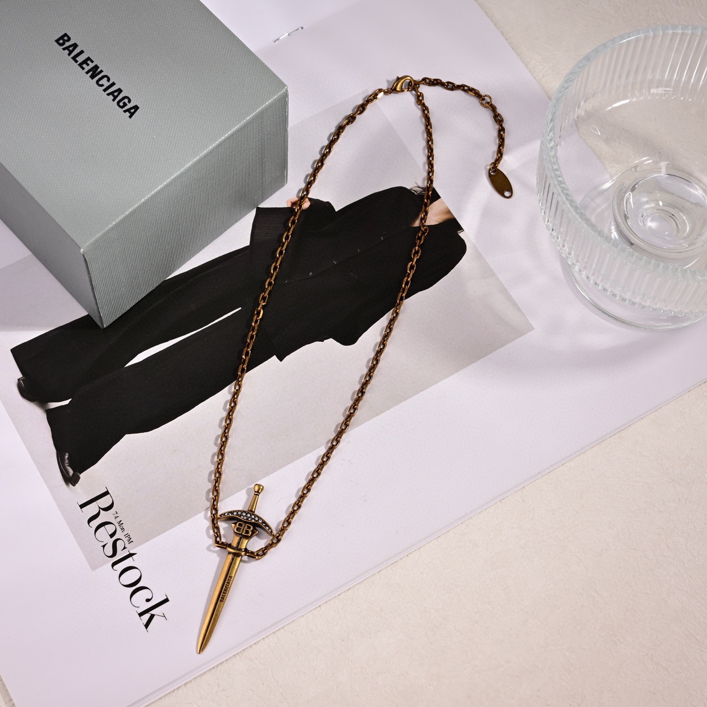 Balenciaga 新品 巴黎世家 Balenciaga 新款项链 一致黄铜材质电镀18k金 火 设计独特 前卫 美女