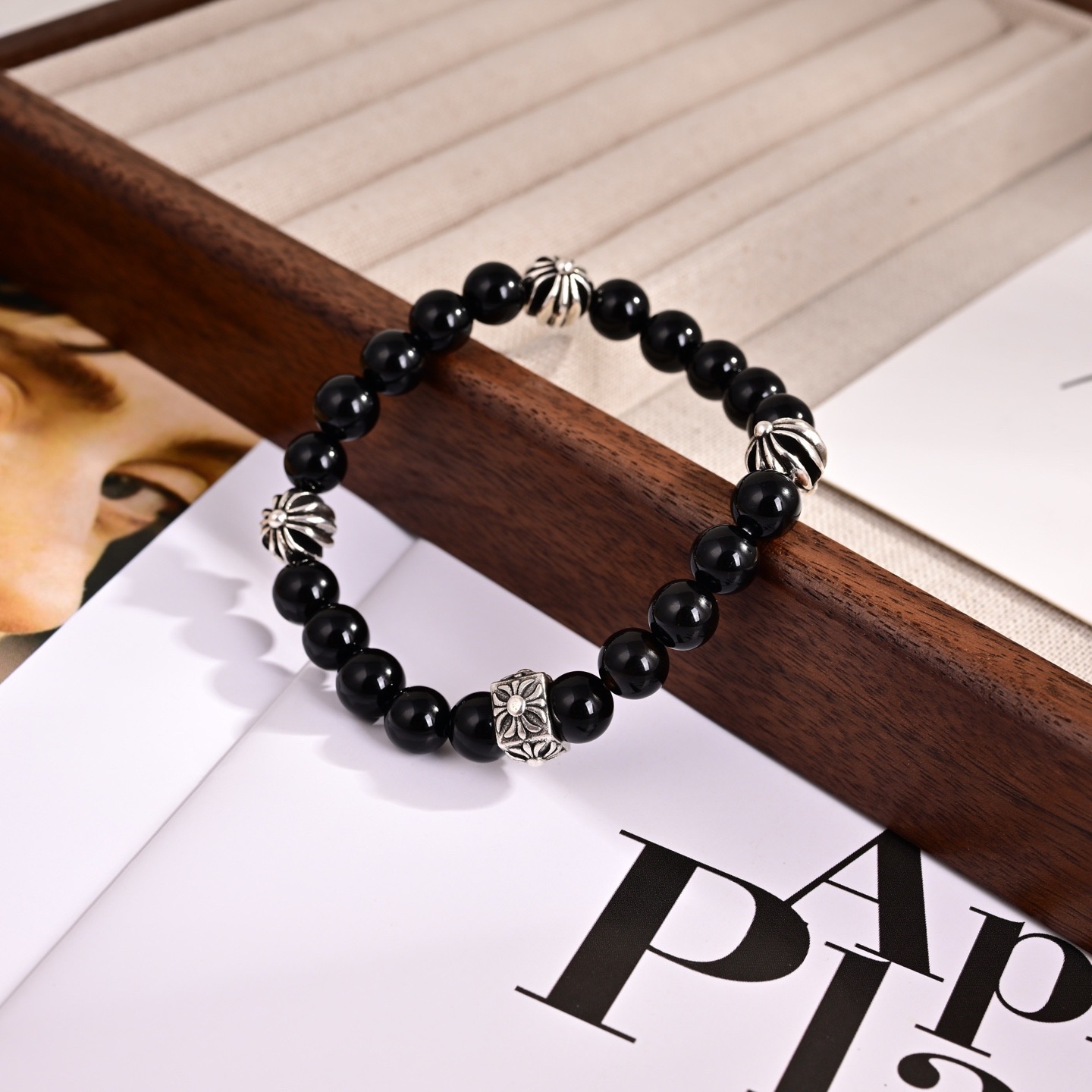 Chrome Hearts 新品克罗心潮人 单品 克罗心 十字架 手链。 太 了 戴上它炸了整条街