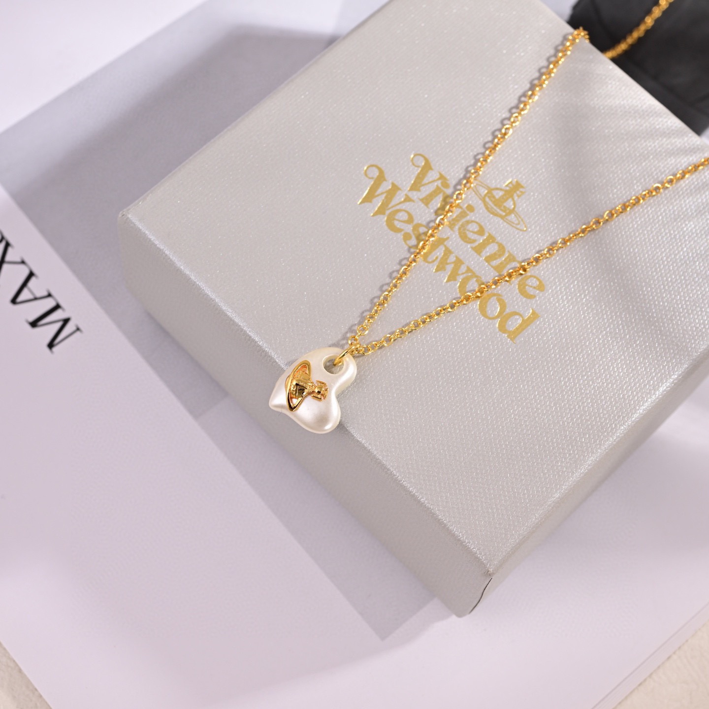 Vivienne Westwood 项链英国代购 Vivienne