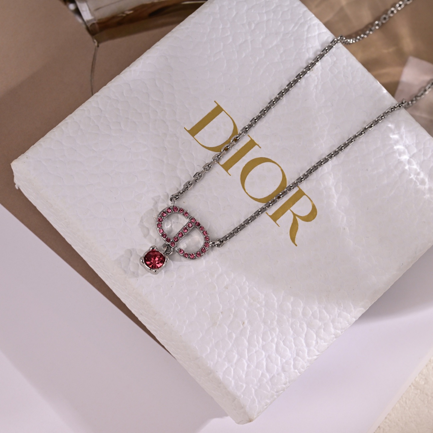 Dior dior 迪奥 新款 项链 一致 品质，黄酮材质+百搭 值得入手