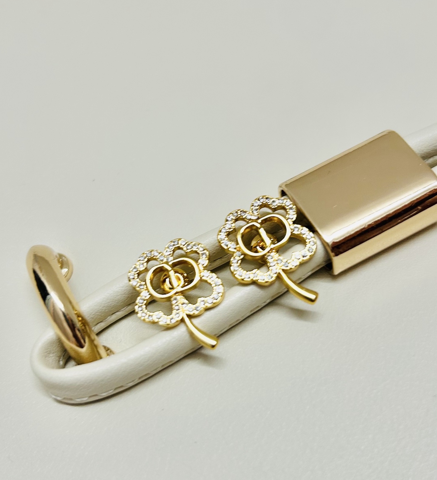 디올 귀걸이 134712 Dior Earrings 썸네일 이미지