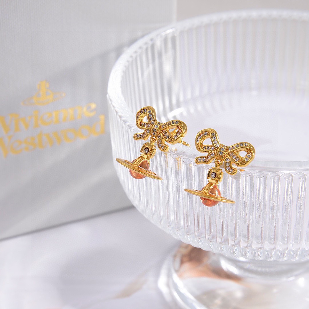 英国代购 Vivienne Westwood薇薇安西太后土星 耳钉👌优雅大方精工设计   非常修饰脸型 