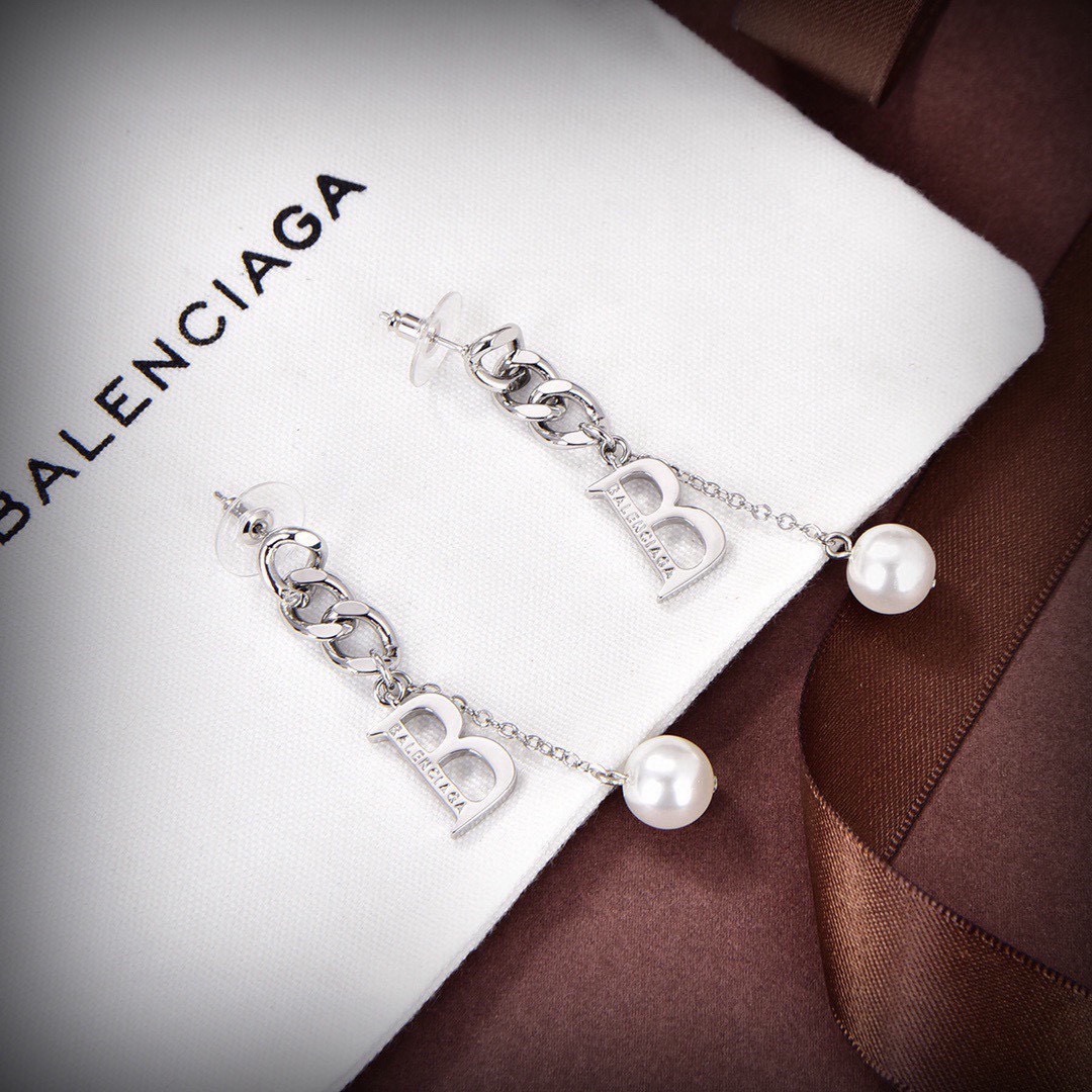 ❤️原单货🔹🔹新品 巴黎世家 Balenciaga 新款方钻耳钉🔹专柜一致黄铜材质电镀18k金 火爆款出