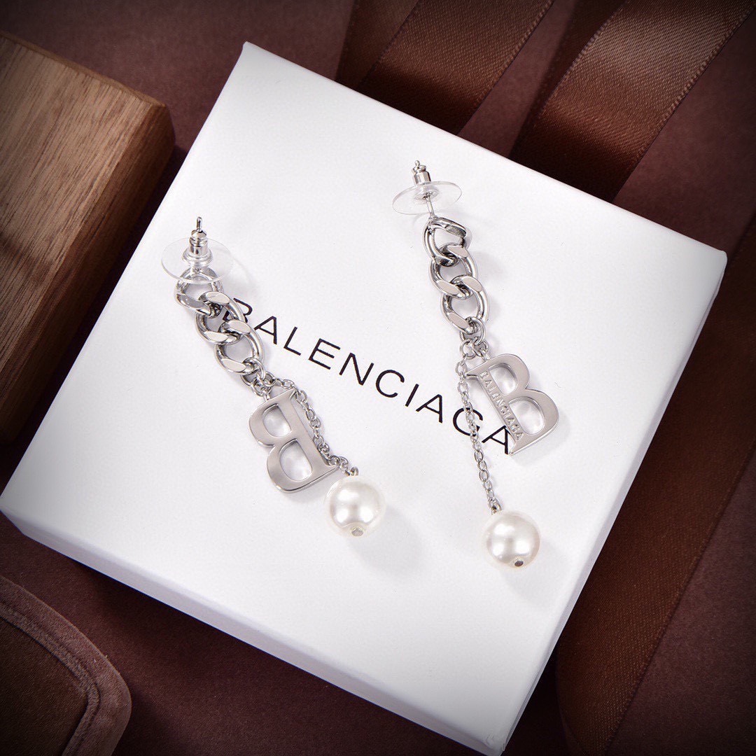 ❤️原单货🔹🔹新品 巴黎世家 Balenciaga 新款方钻耳钉🔹专柜一致黄铜材质电镀18k金 火爆款出