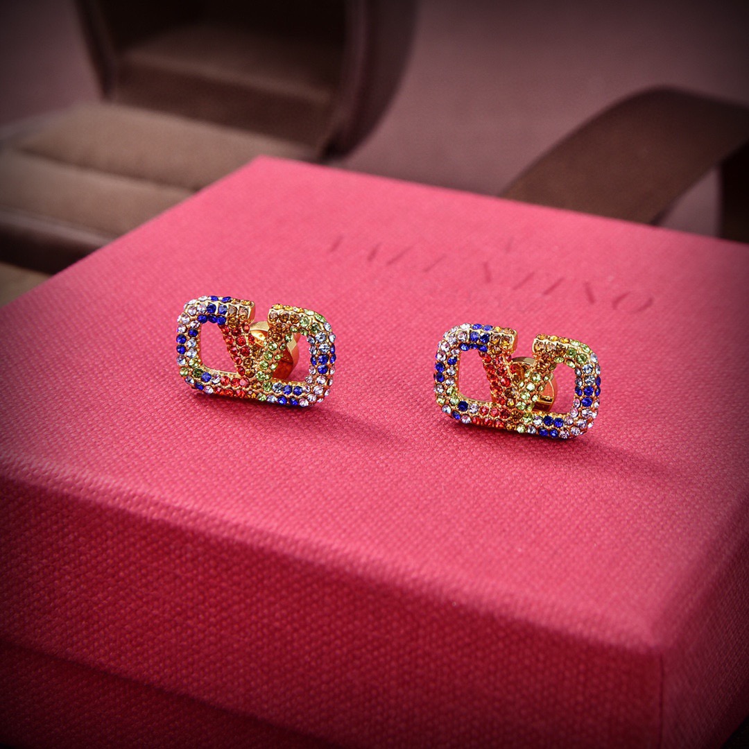 ❤️Valentino 华伦天奴 彩钻耳钉💫重磅新品火爆网络来了 简约大方  时尚百搭✅ 金色耳钉🌟专柜