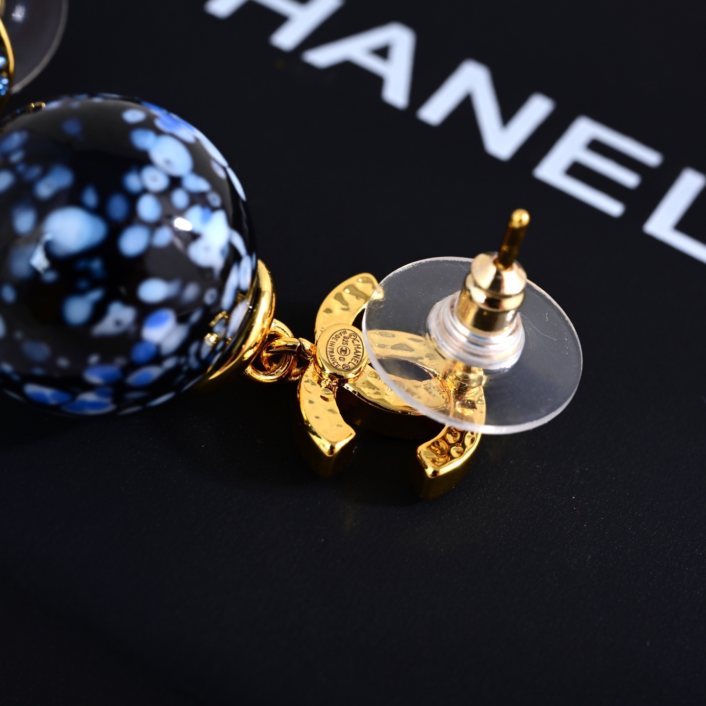 👌官网打版 小香 CHANEL 耳钉😍优雅大方精工设计   雕刻 非常修饰脸型    青春活力    看