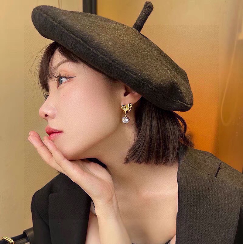 ❤️BOTTEGA VENENTA 新款BV耳环 与众不同的设计 个性十足 颠覆你对传统耳环的印象 使其