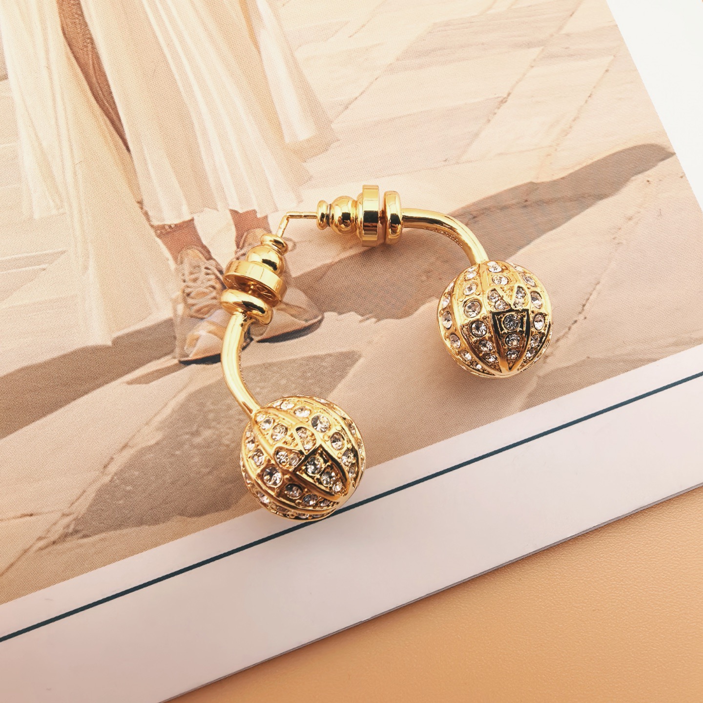 ❤️Valentino 华伦天奴 耳环💫重磅新品火爆网络来了 简约大方  时尚百搭✅ 🌟专柜一致 火爆款