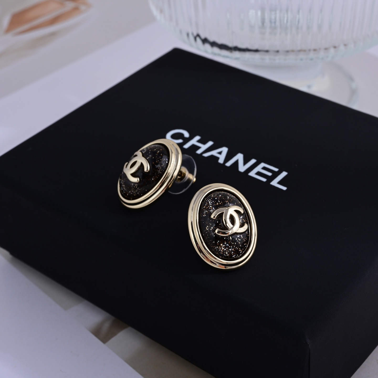 👌官网打版 小香 CHANEL 耳钉😍优雅大方精工设计   雕刻 非常修饰脸型    青春活力    看