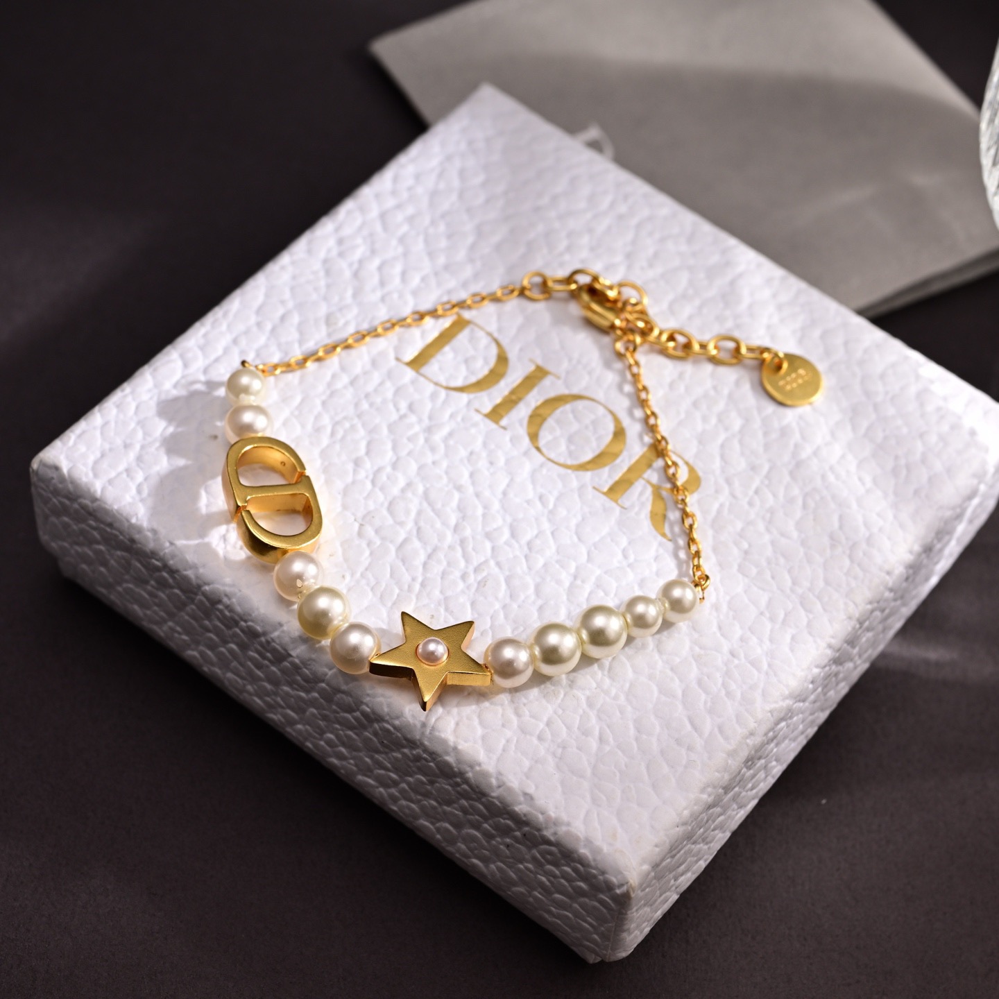 👌👌Dior 迪奥 五角星手链 ❤️专柜新款上市 美得不要不要的 唯美 浪漫 人手必备款 火爆小红书 精