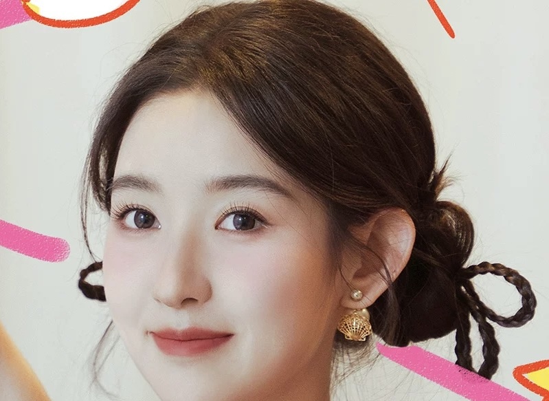 ❤️❤️迪奥 新款👼一线大牌都爱的Dior·迪奥 新品字母耳环 金属质感逆袭版字母潮范儿抢风头  完全胜