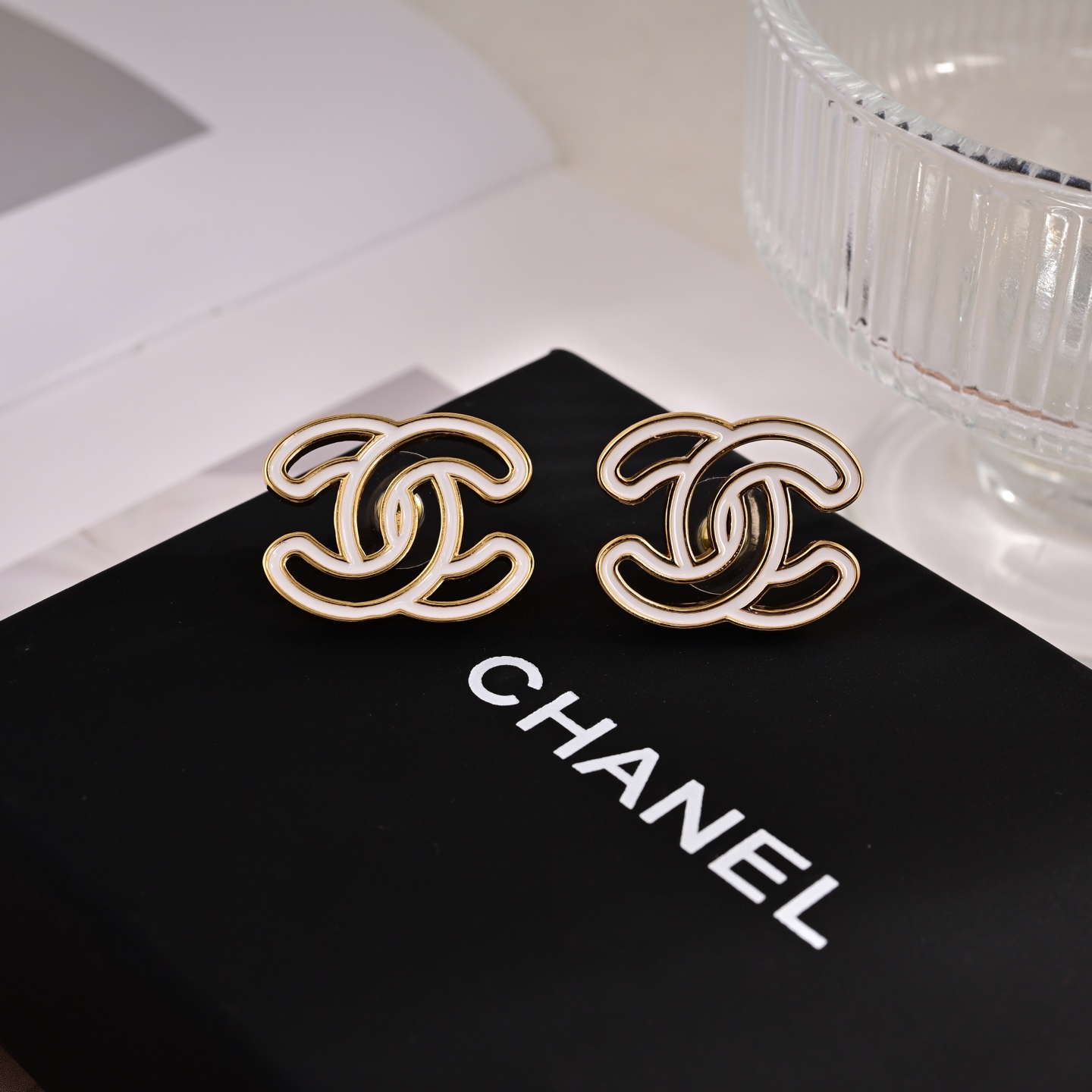 👌官网打版 小香 CHANEL 耳环😍优雅大方精工设计   雕刻 非常修饰脸型    青春活力    看