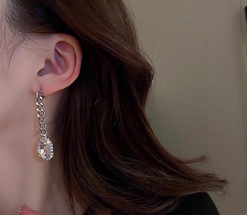 ❤️Celine耳环 PRECLOUS新品 简单时尚耳环🌟专柜一致黄铜材质电镀18k金 火爆款出货 设计