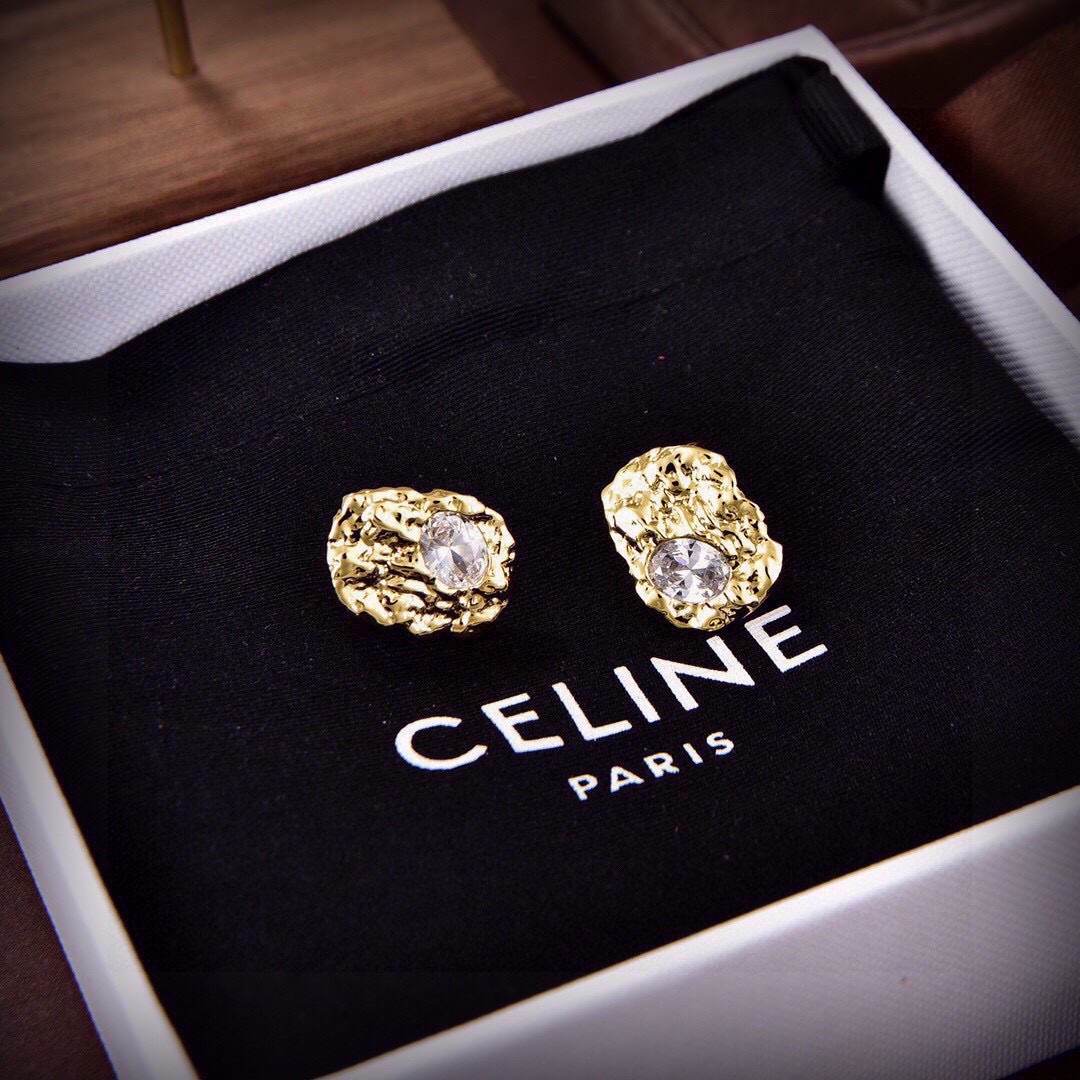 ❤️Celine耳环 PRECLOUS新品 简单时尚耳环🌟专柜一致黄铜材质电镀18k金 火爆款出货 设计
