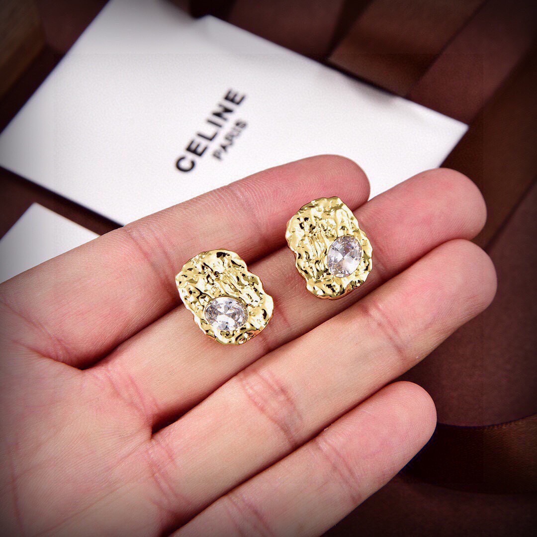 ❤️Celine耳环 PRECLOUS新品 简单时尚耳环🌟专柜一致黄铜材质电镀18k金 火爆款出货 设计