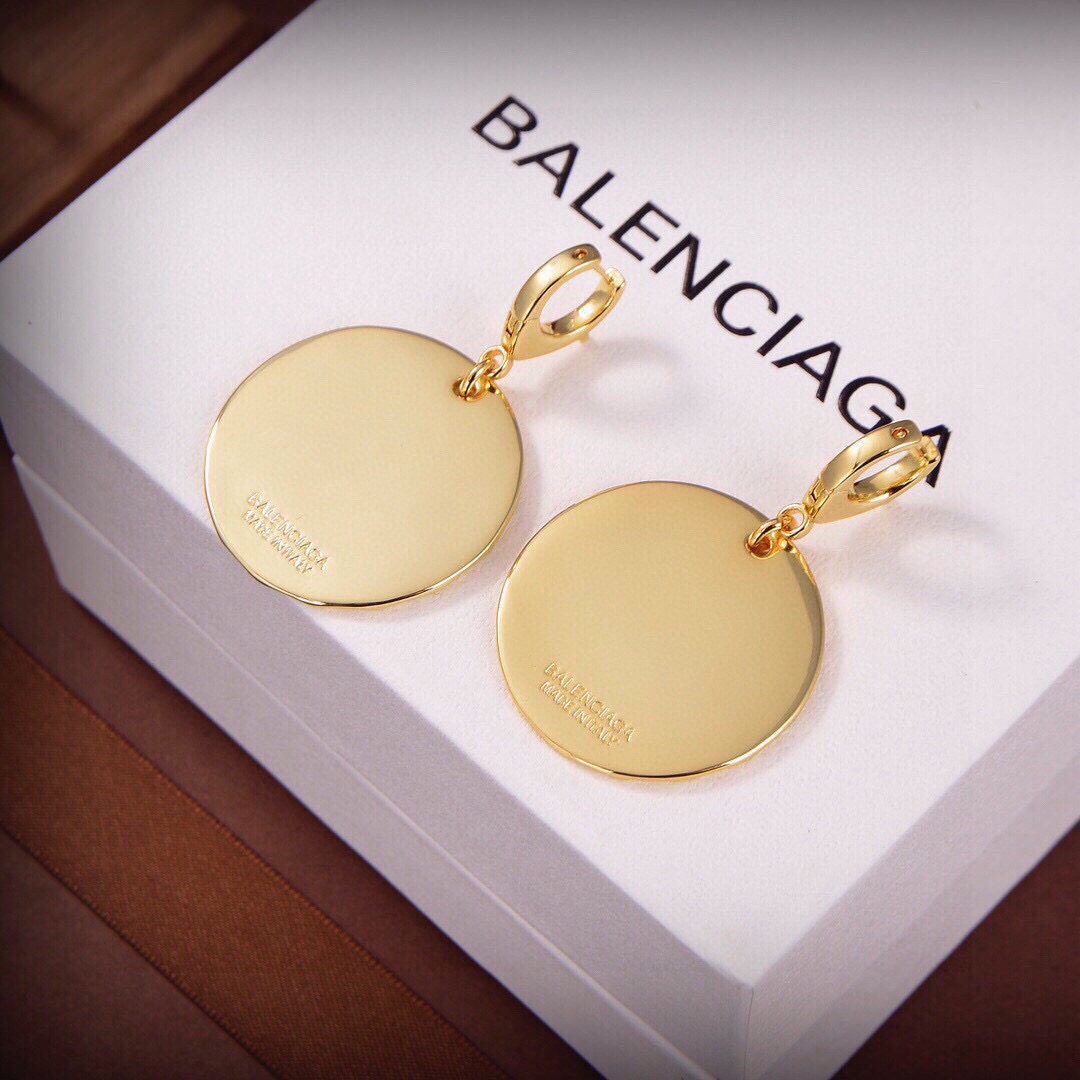 ❤️原单货🔹🔹新品 巴黎世家 Balenciaga 新款耳环🔹专柜一致黄铜材质电镀 火爆款出货 设计独特