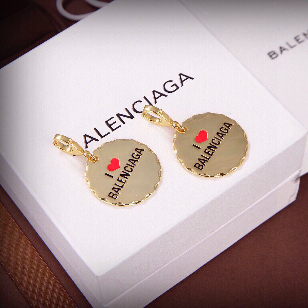❤️原单货🔹🔹新品 巴黎世家 Balenciaga 新款耳环🔹专柜一致黄铜材质电镀 火爆款出货 设计独特