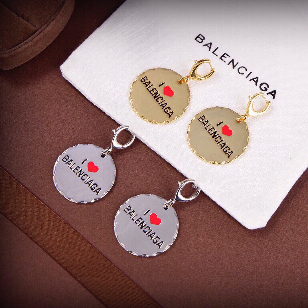 ❤️原单货🔹🔹新品 巴黎世家 Balenciaga 新款耳环🔹专柜一致黄铜材质电镀 火爆款出货 设计独特