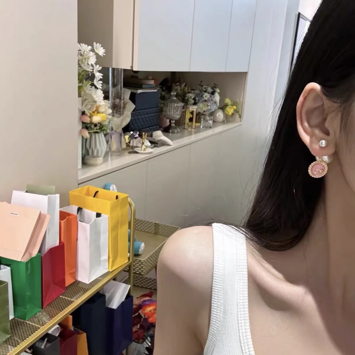 ❤️迪奥 新款👼一线大牌都爱的Dior·迪奥 新品字母CD耳环 金属质感逆袭版字母潮范儿抢风头  完全胜