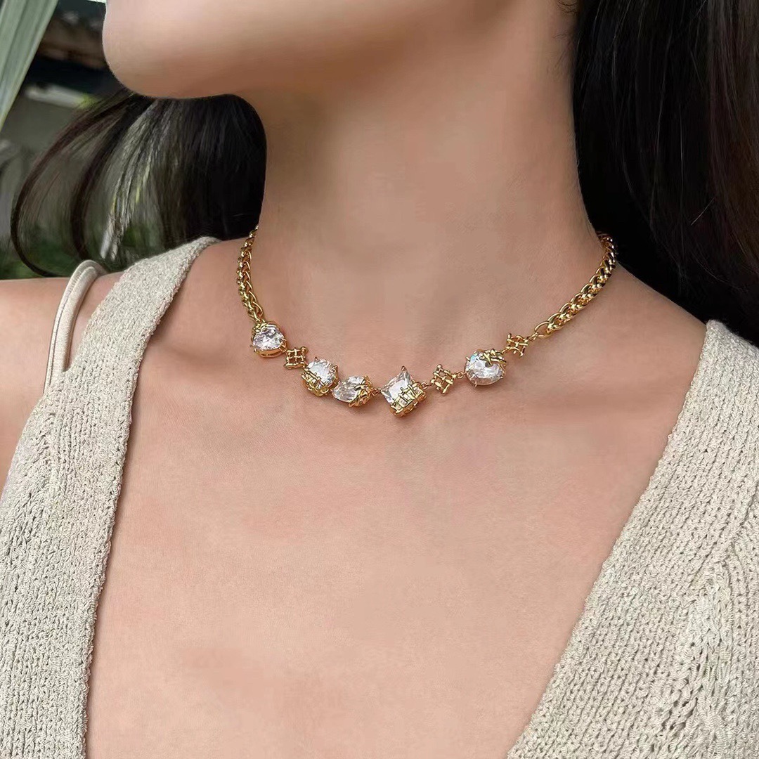 ❤️Celine 新款项链 与众不同的设计 个性十足 颠覆你对传统项链的印象 使其魅力爆灯
