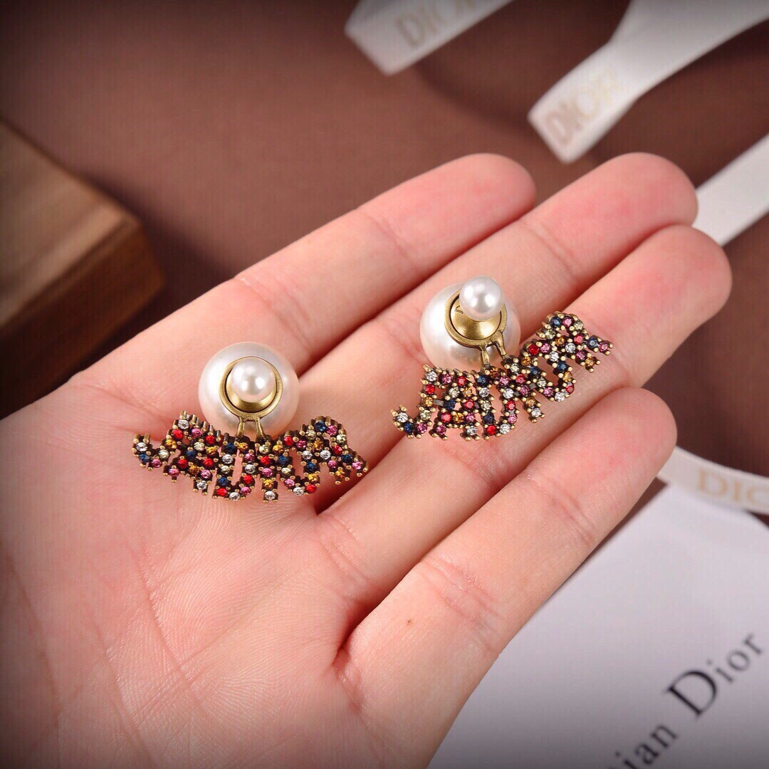 디올 귀걸이 133799 Dior Earrings 썸네일 이미지
