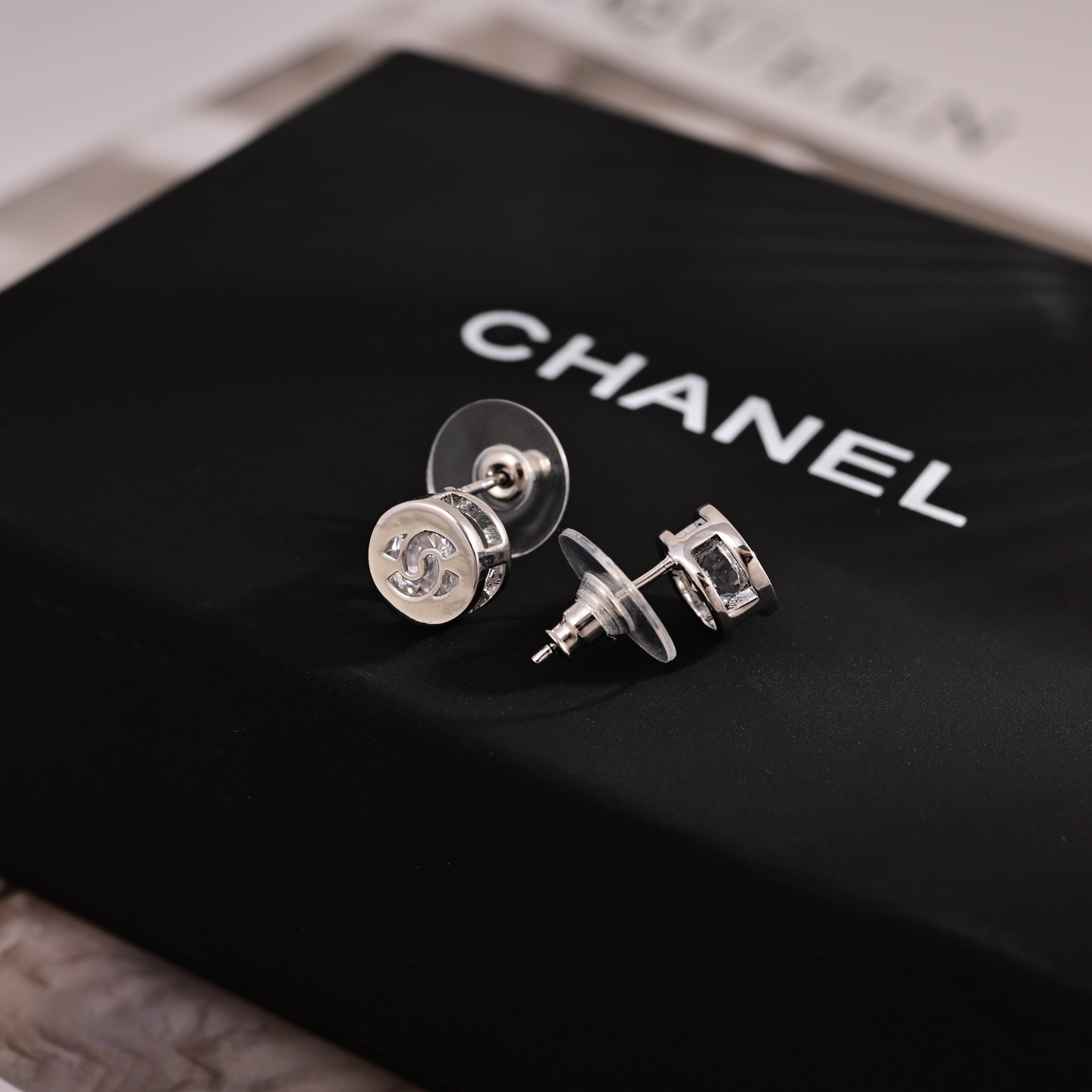 Chanel Haute Couture Haute Joaillerie Fine Jewelry Earrings Necklace 4