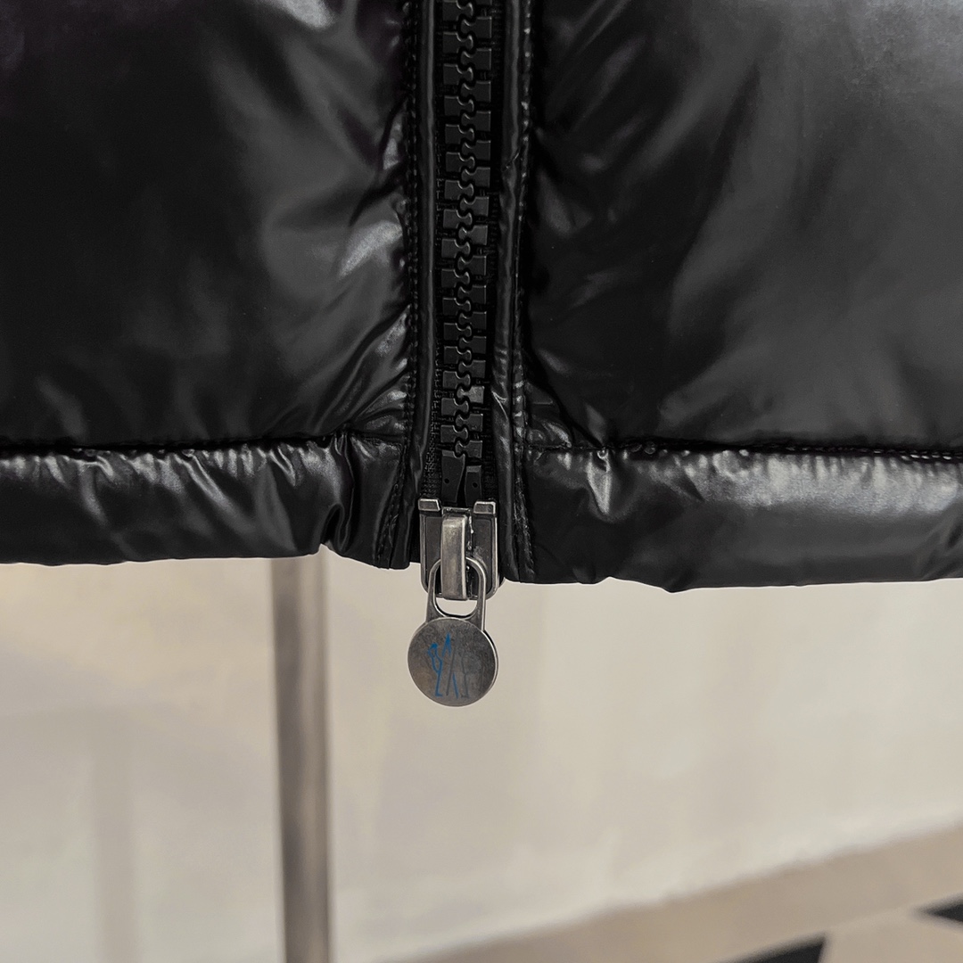 Moncler Maya ダウンジャケット 男女兼用 高性能モデル