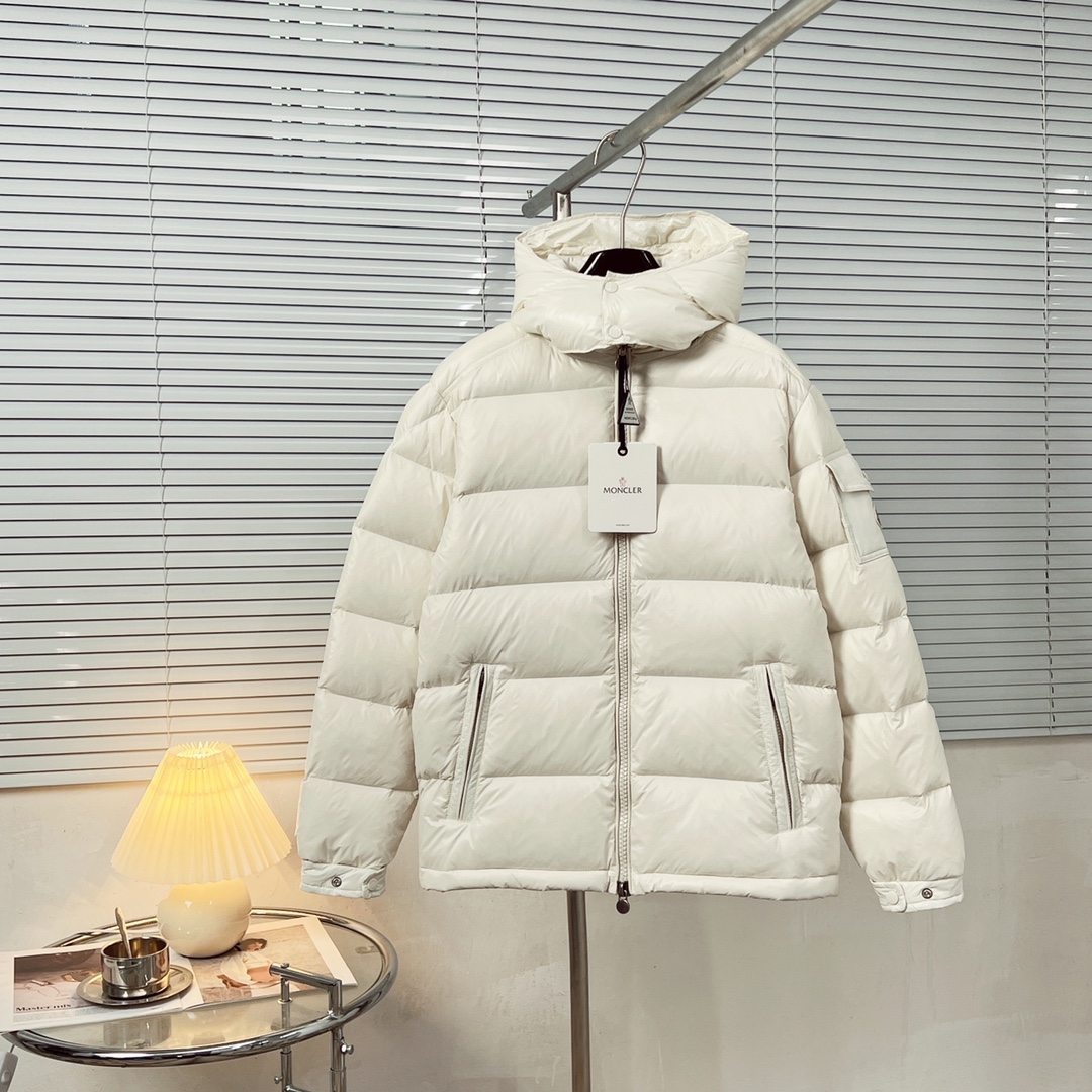 Moncler Maya Classic Down Jacket 男女兼用 高性能羽绒服