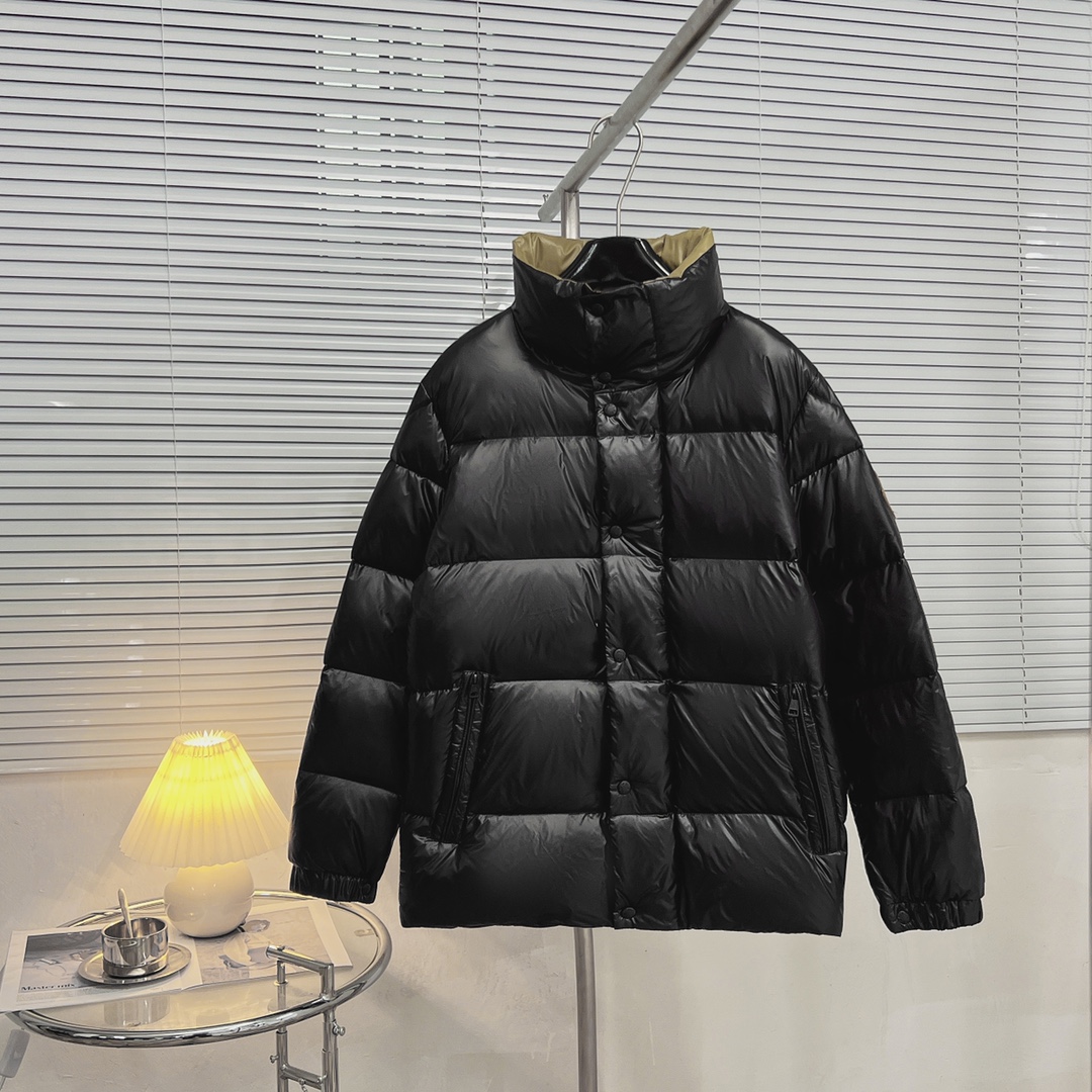 Moncler モンクレール P688 高性能羽绒服 ショート丈 男女兼用