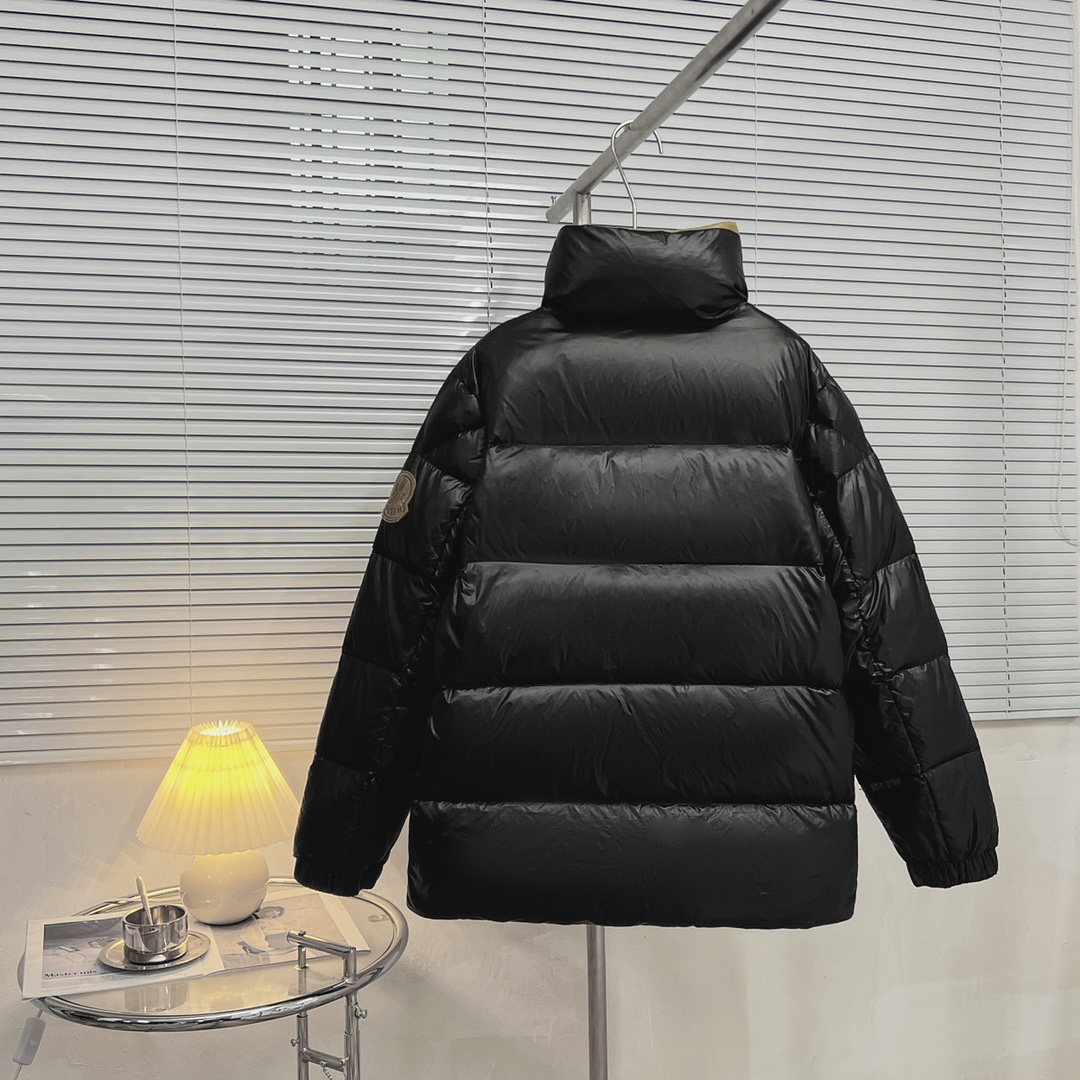 Moncler モンクレール P688 高性能羽绒服 ショート丈 男女兼用