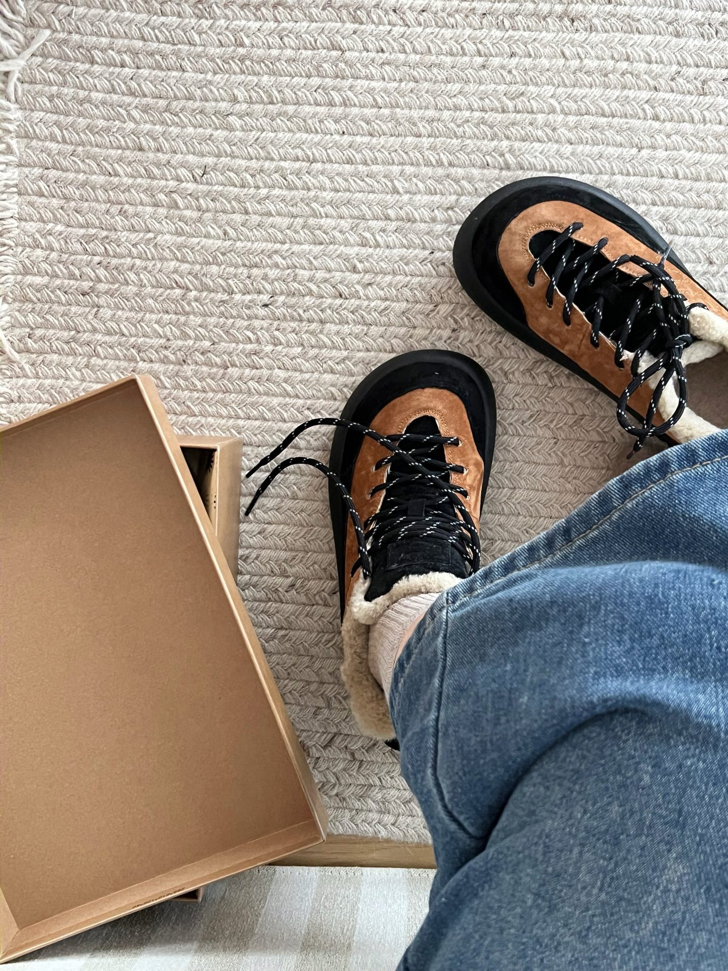🔥被问爆的「keen」户外面包鞋！这双鞋把「松弛感」焊在脚上了▪️ 鞋面是自带高级感的磨砂皮，质感绝了！