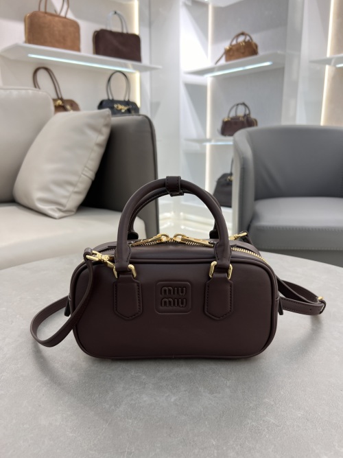 Miu Miu Bowling Bag Top Handle Matelasse Leather Brown, 22x10.5x7.5cm 1 Miu Miu Bowling Bag Top Handle Matelasse Leather Brown, 22x10.5x7.5cm