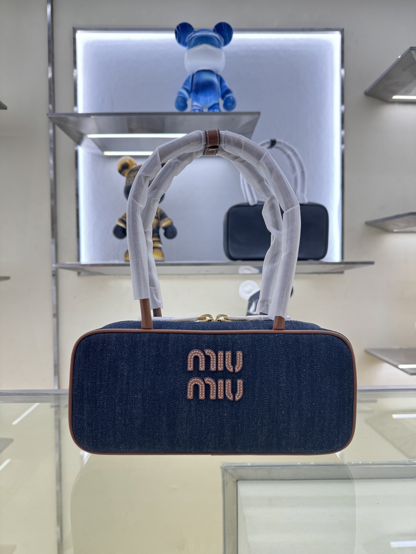 Miu Miu Style Leather Shoulder Bag Lookbook Reference image 1