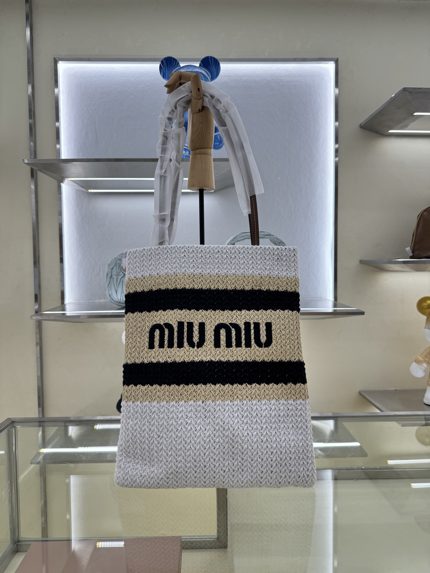 Miu Miu Style Tote Bag Lookbook Reference image 1