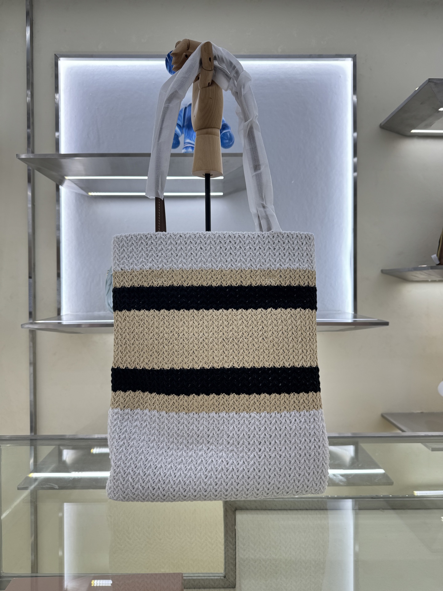 Miu Miu Style Tote Bag Lookbook Reference image 2