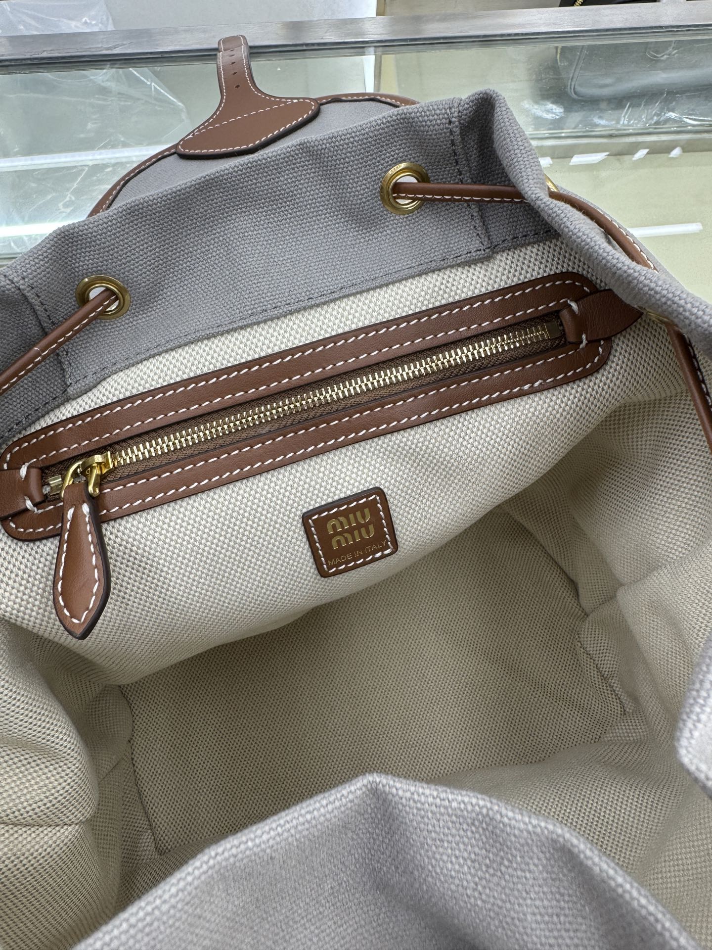 Miu Miu Campus-Style Backpack in Canvas and Leather - 29.5x25x12.5cm 9 i1754124016955 4023 0 8