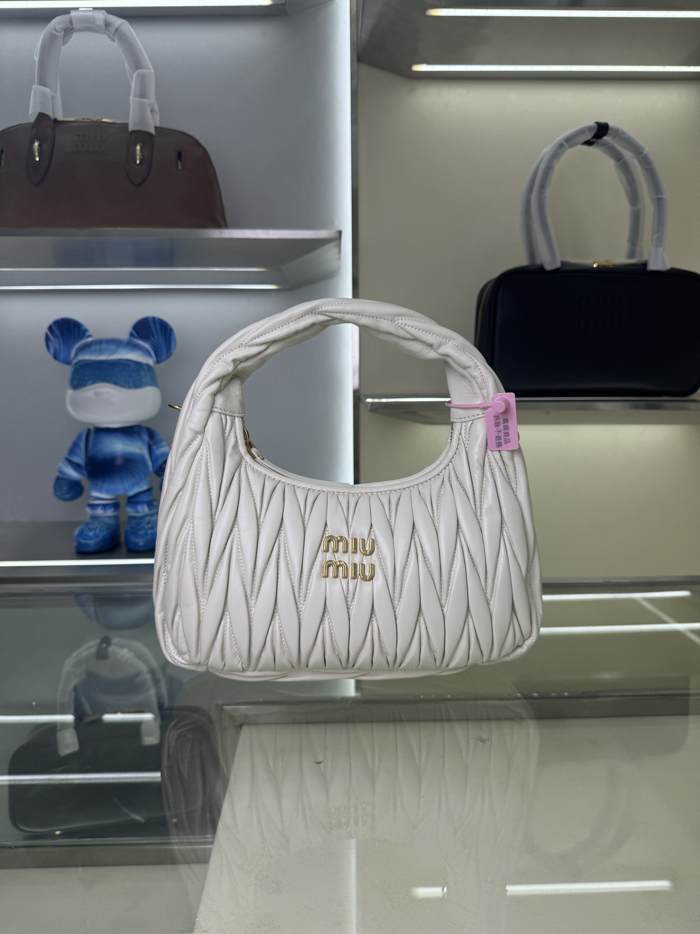 Miu Miu Style Leather Top Handle Bag Lookbook Reference image 1