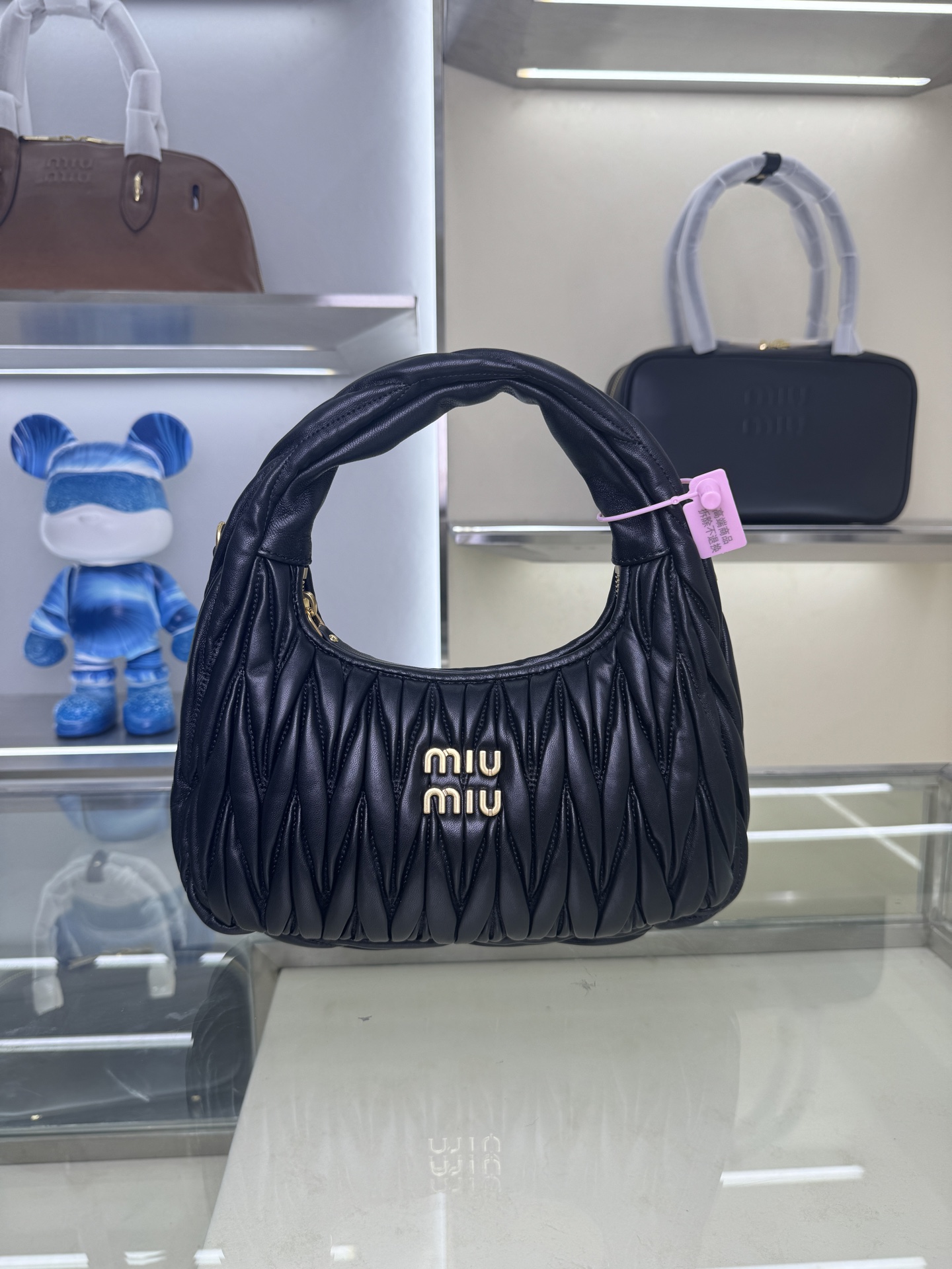 Miu Miu Style Leather Top Handle Bag Lookbook Reference image 1