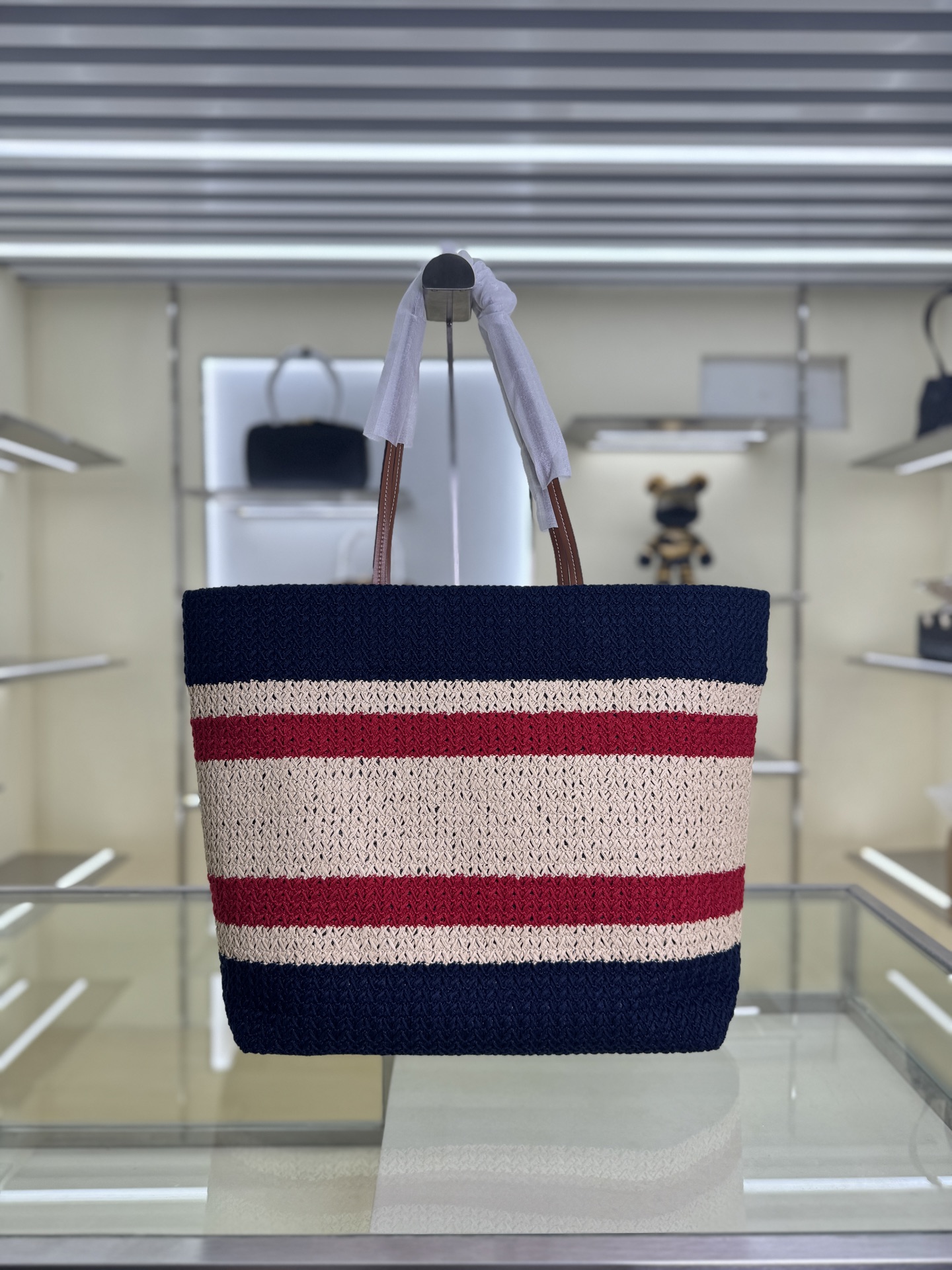 Miu Miu Style Tote Bag Lookbook Reference image 2