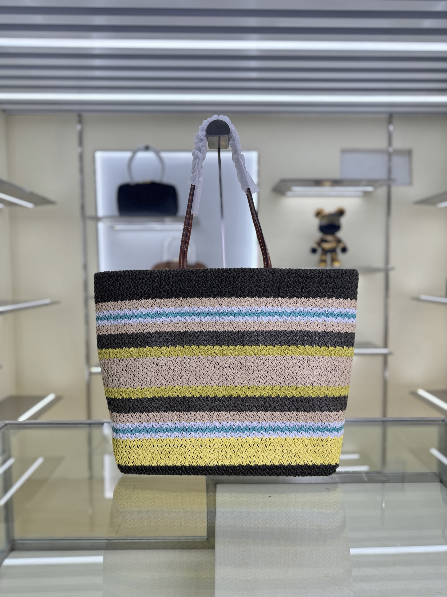 Miu Miu Style Tote Bag Lookbook Reference image 2