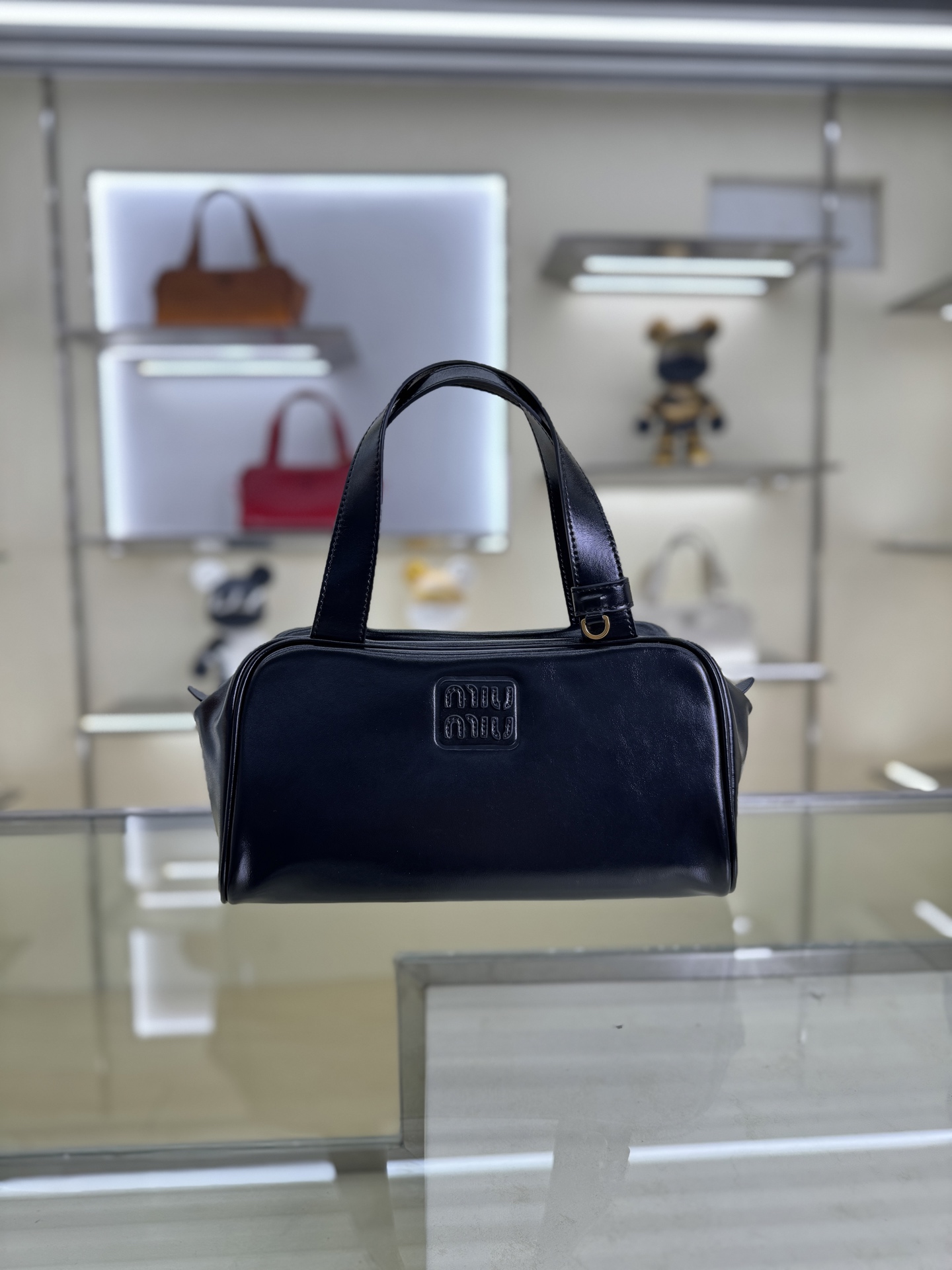 Miu Miu Style Black Leather Bag Lookbook Reference image 2