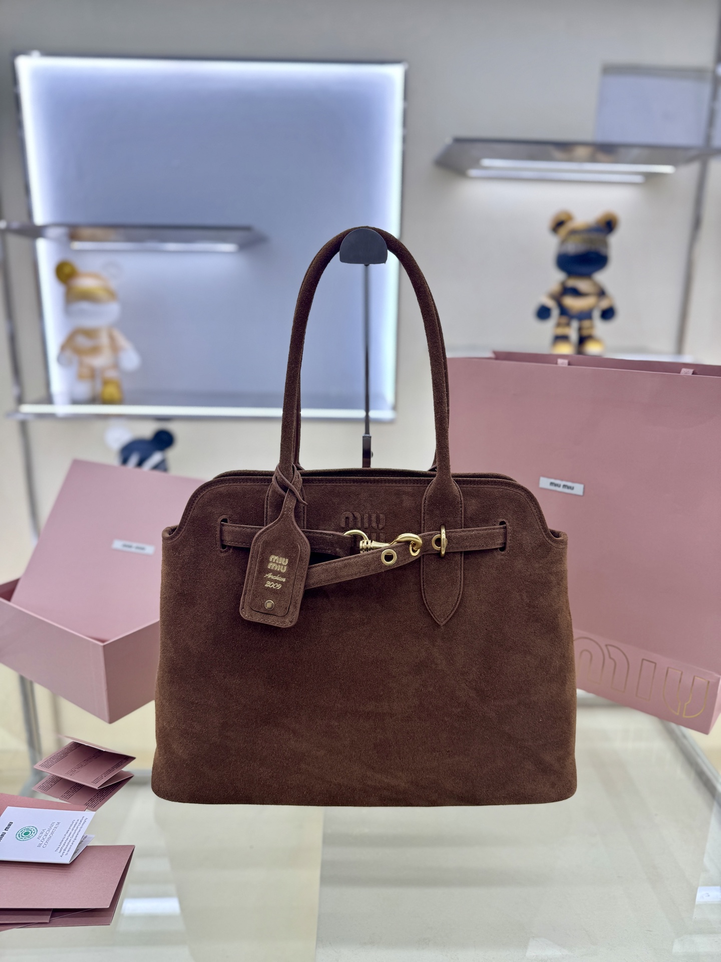 Miu Miu Style Brown Leather Tote Bag Lookbook Reference image 1