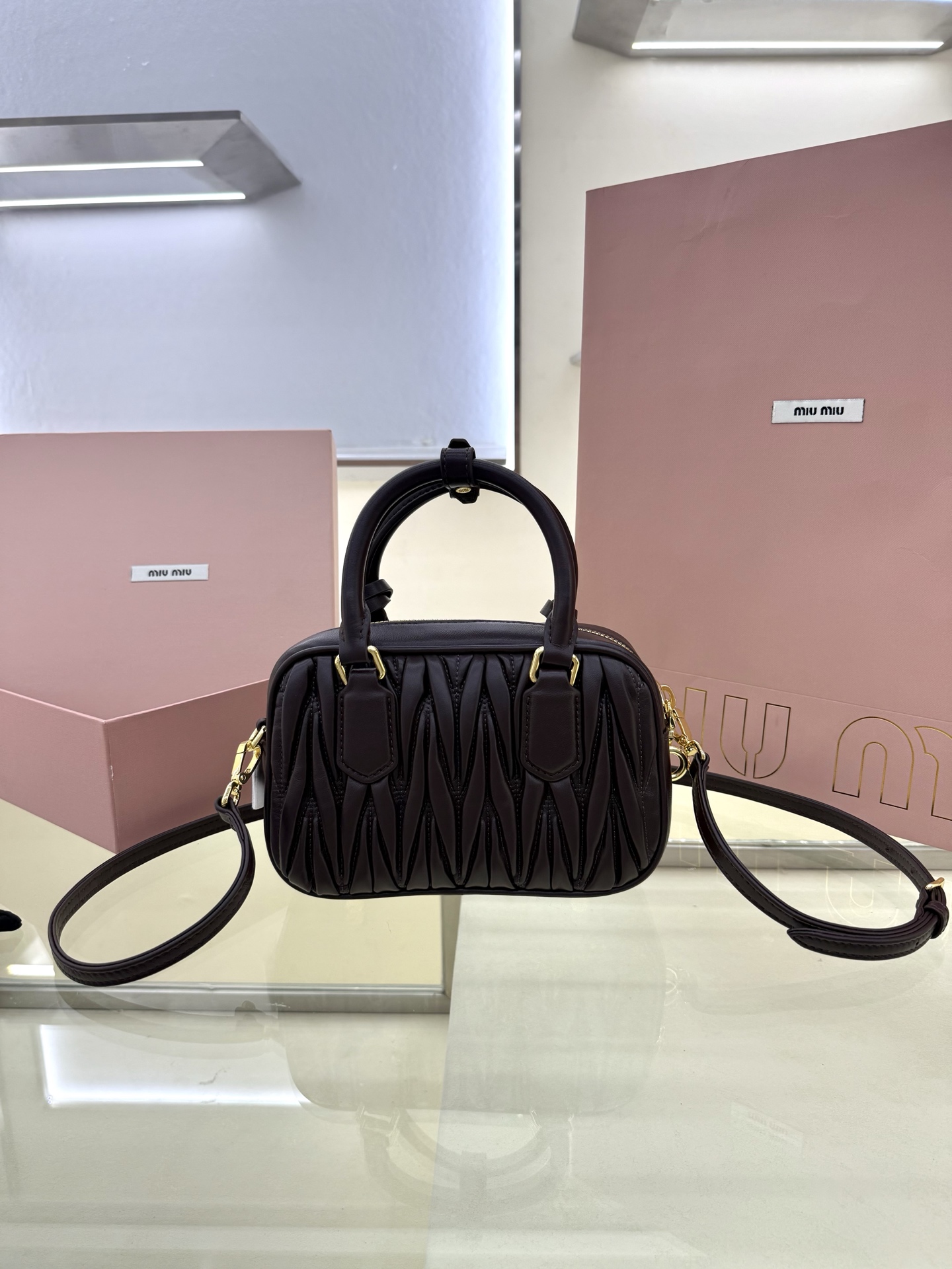 Miu Miu Style Red Leather Top Handle Bag Lookbook Reference image 2