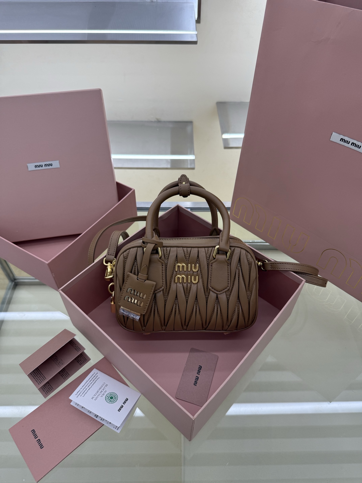 Miu Miu Style Leather Top Handle Bag Lookbook Reference image 1
