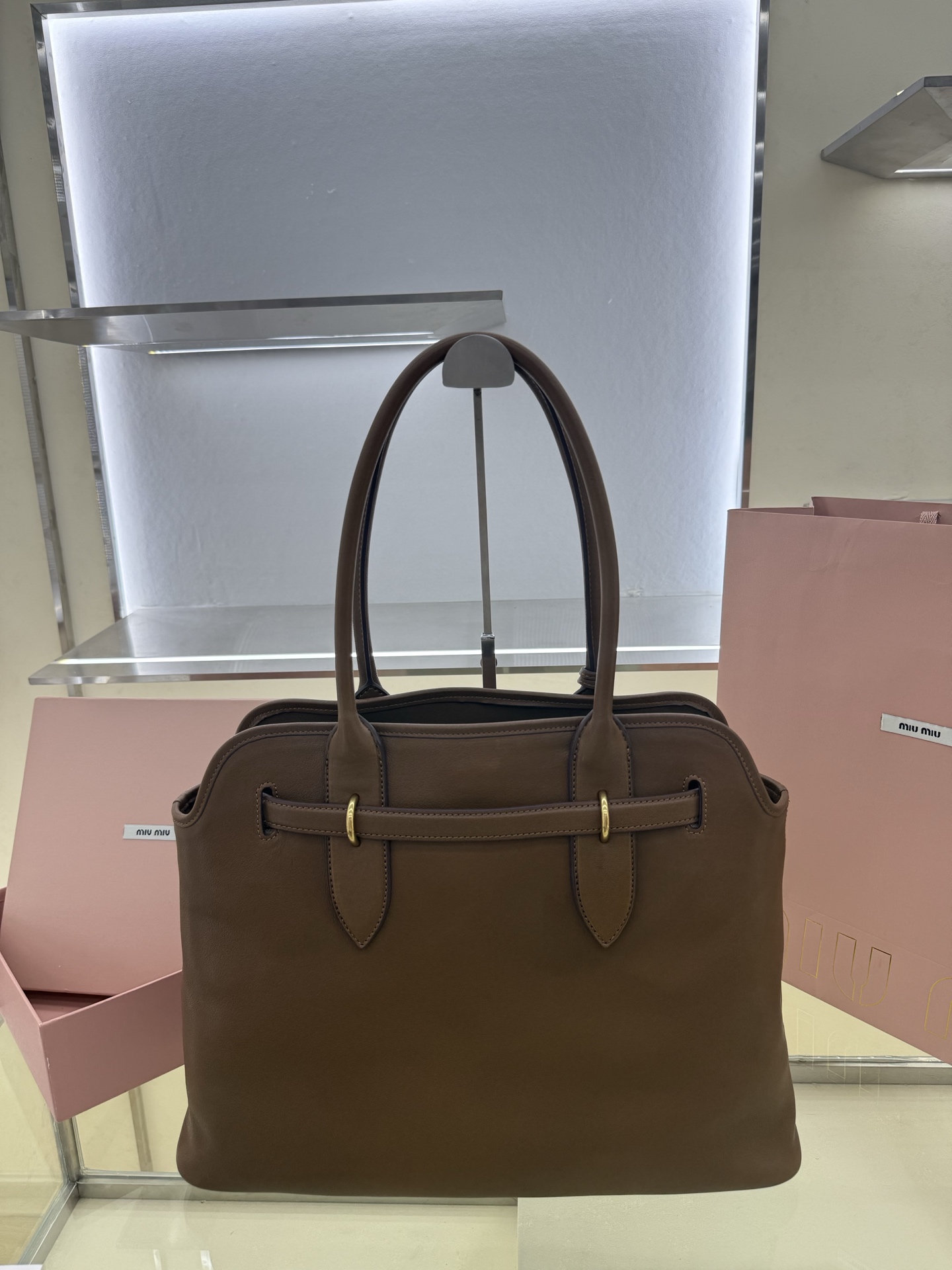 Miu Miu Style Brown Leather Tote Bag Lookbook Reference image 2
