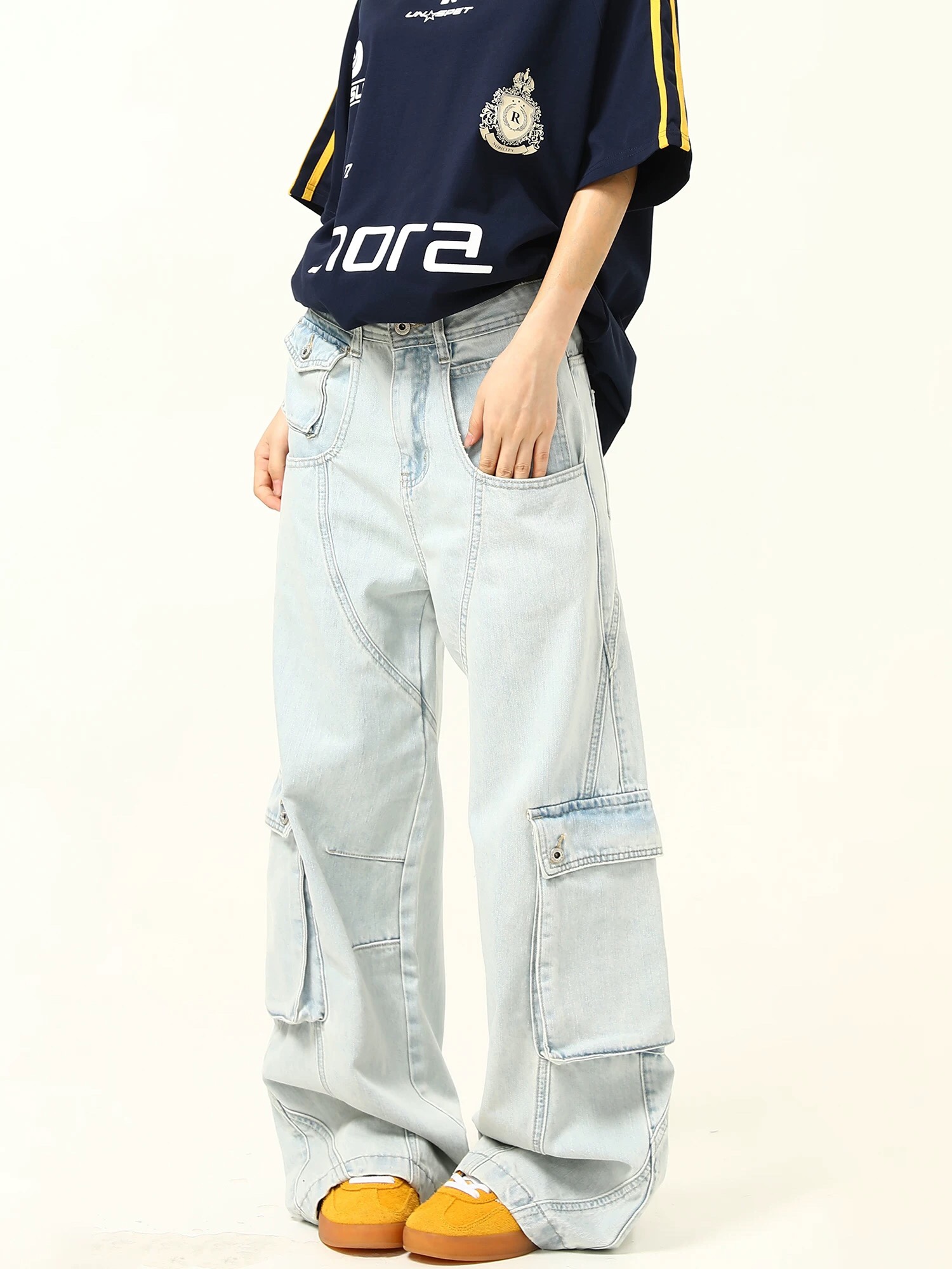 High-Tech Water Washed Broad-Legged Jeans for All Body Types - 图片 7