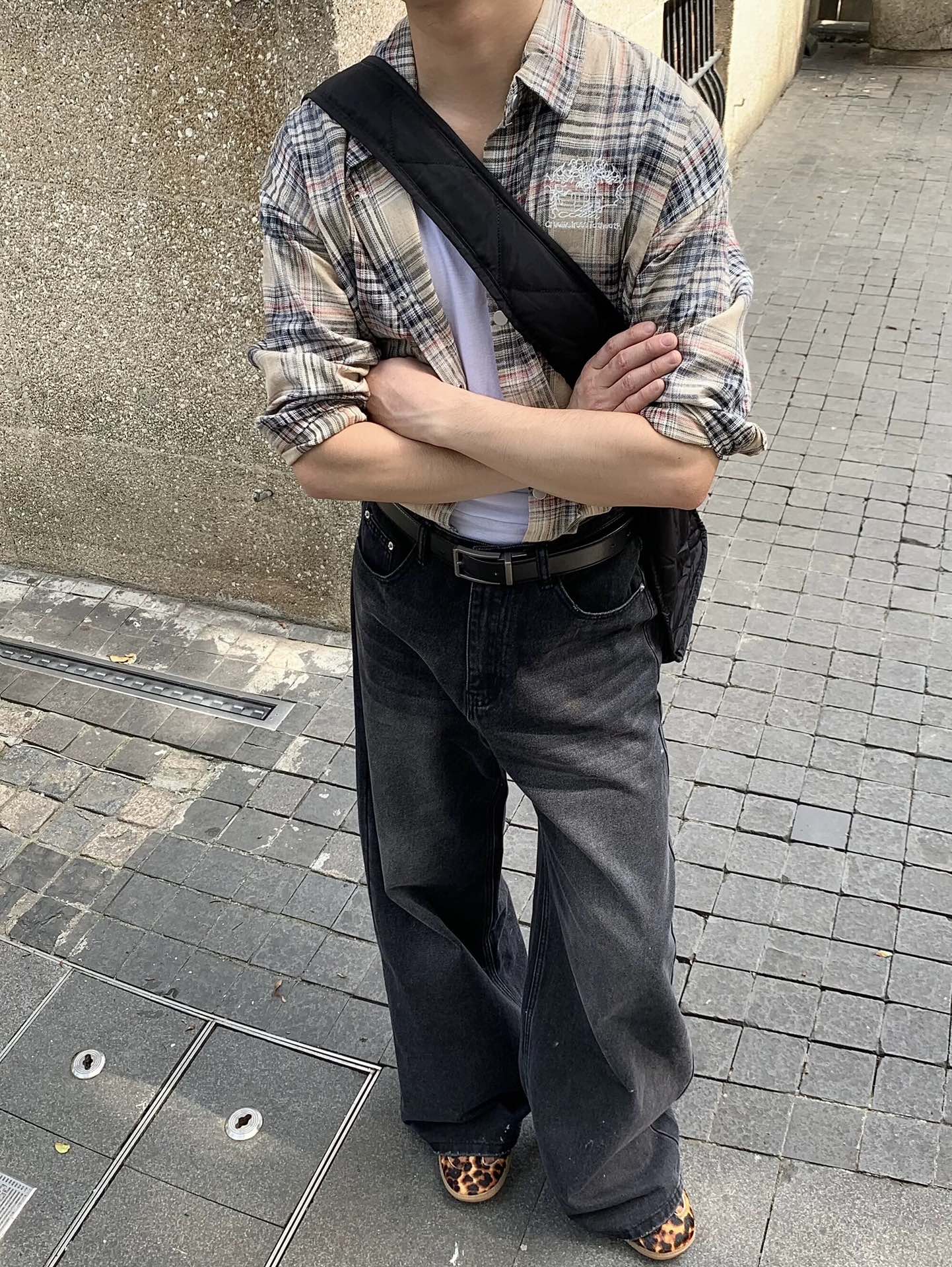Fashion Review: High-Tech Water-Washed Jeans for All Sizes & Seasons - 图片 8