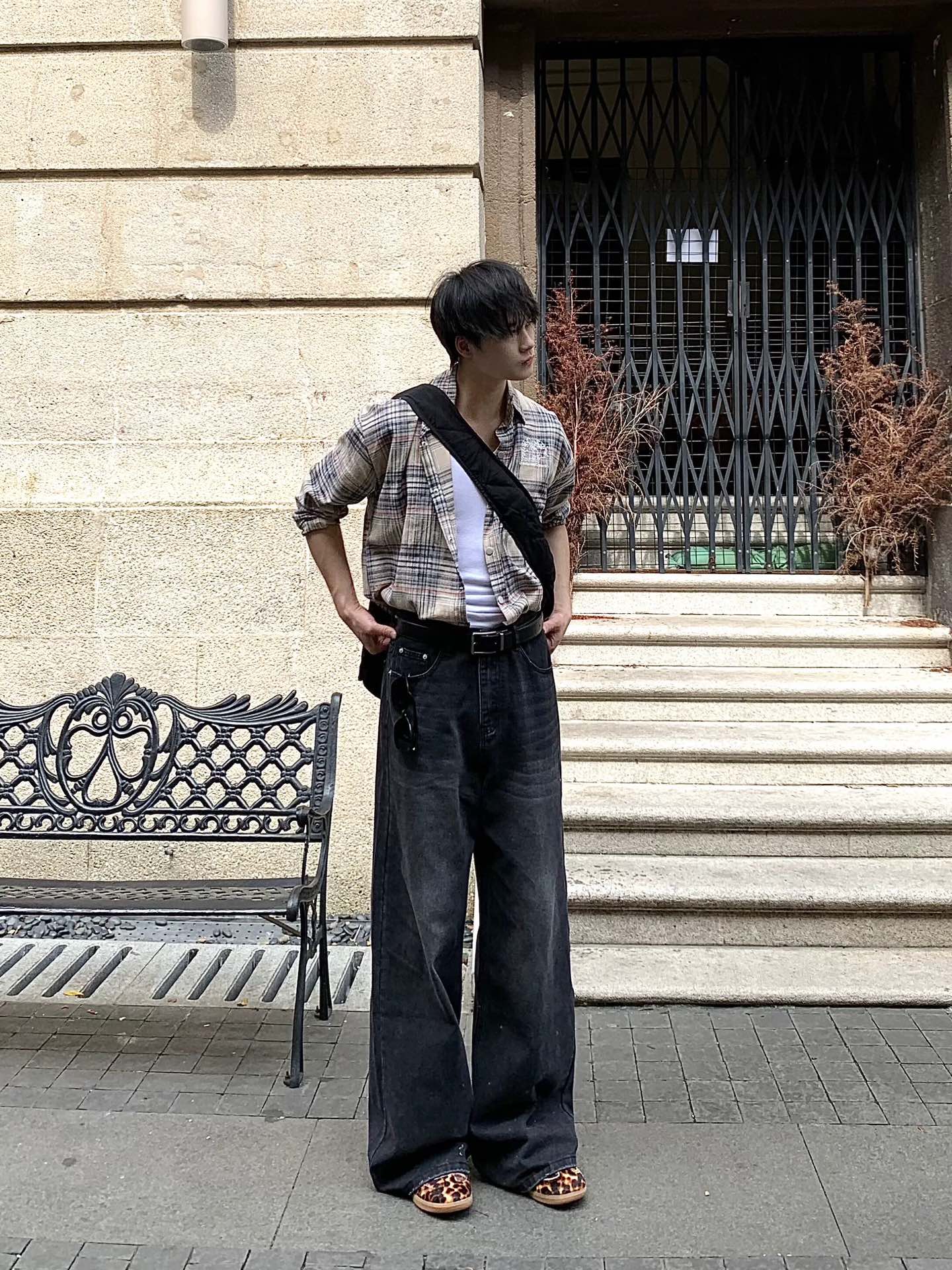 Fashion Review: High-Tech Water-Washed Jeans for All Sizes & Seasons - 图片 7