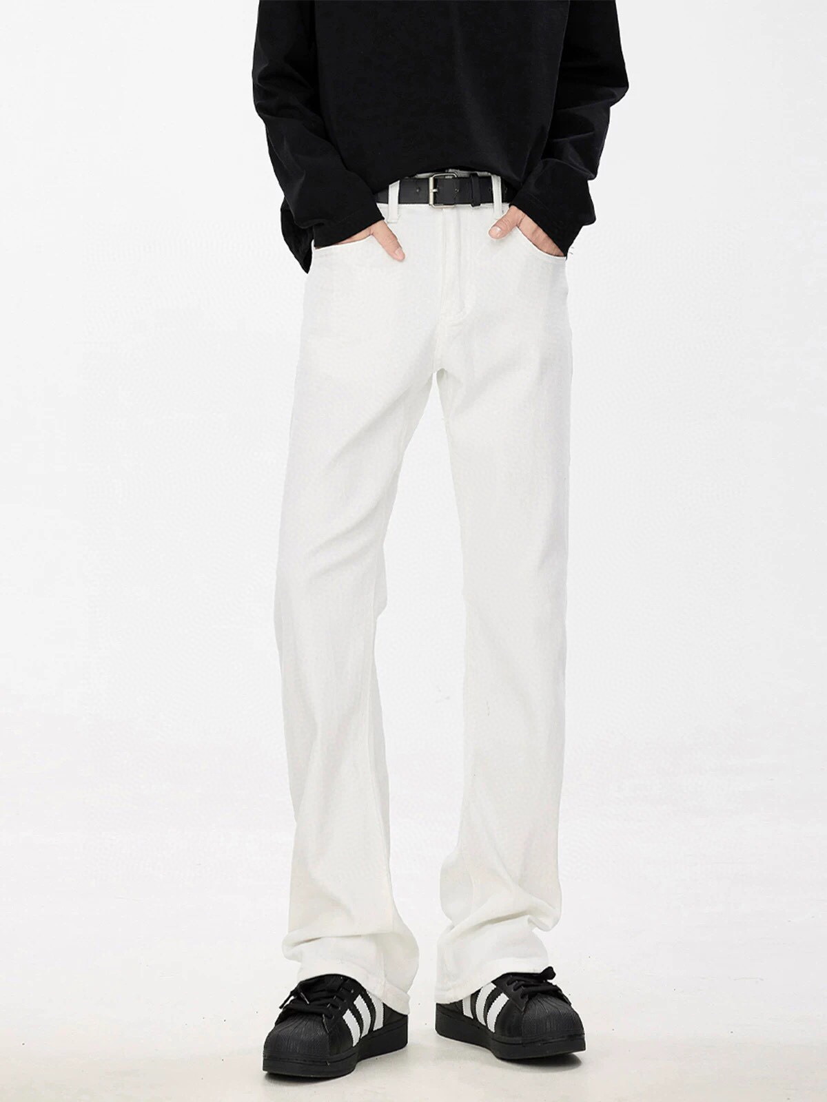 Stylish Khmer-Style Shorts for All Sizes: XK3157, 150 Feet, Black & White. - 图片 3