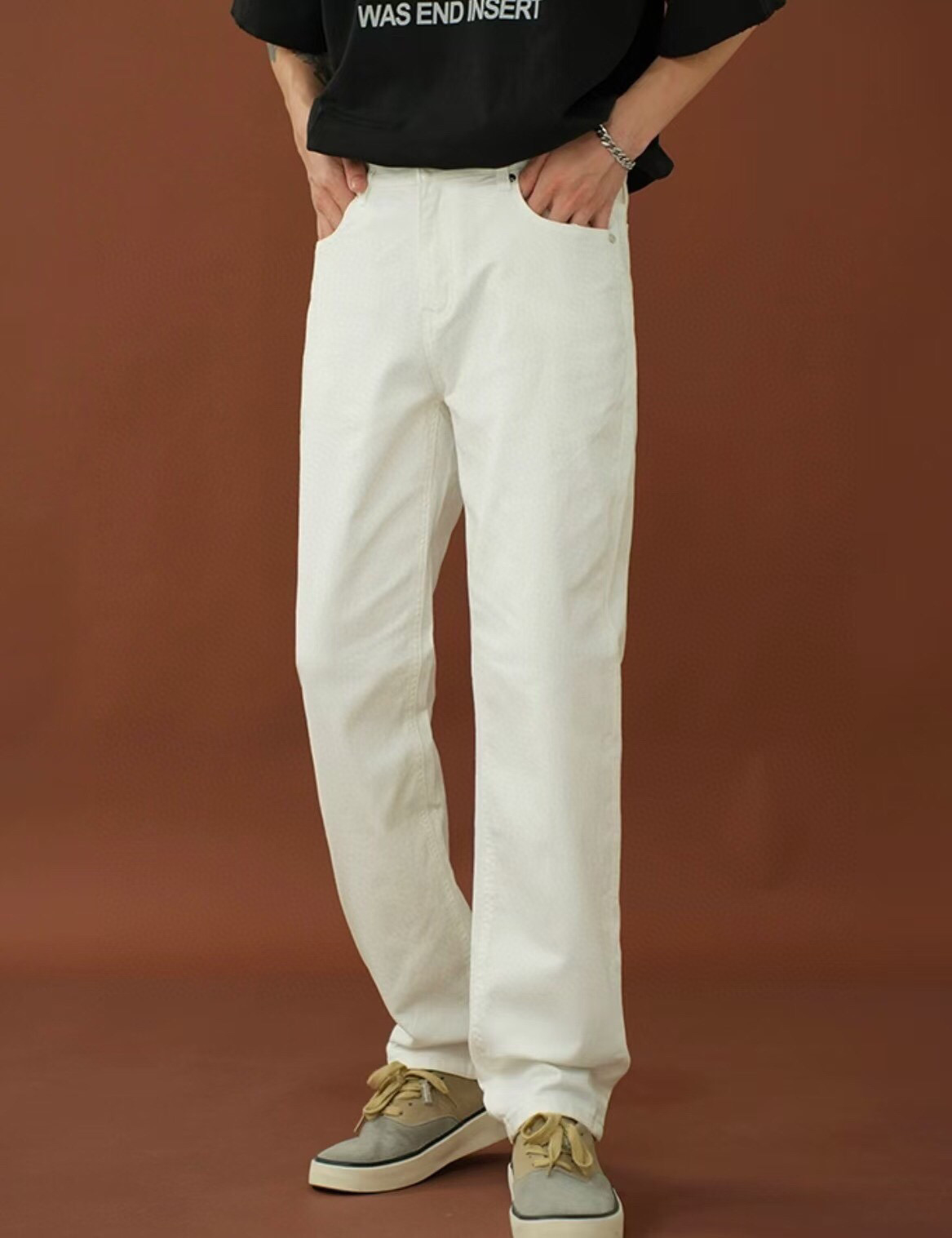 Stylish Khmer-Style Shorts for All Sizes: XK3157, 150 Feet, Black & White. - 图片 2